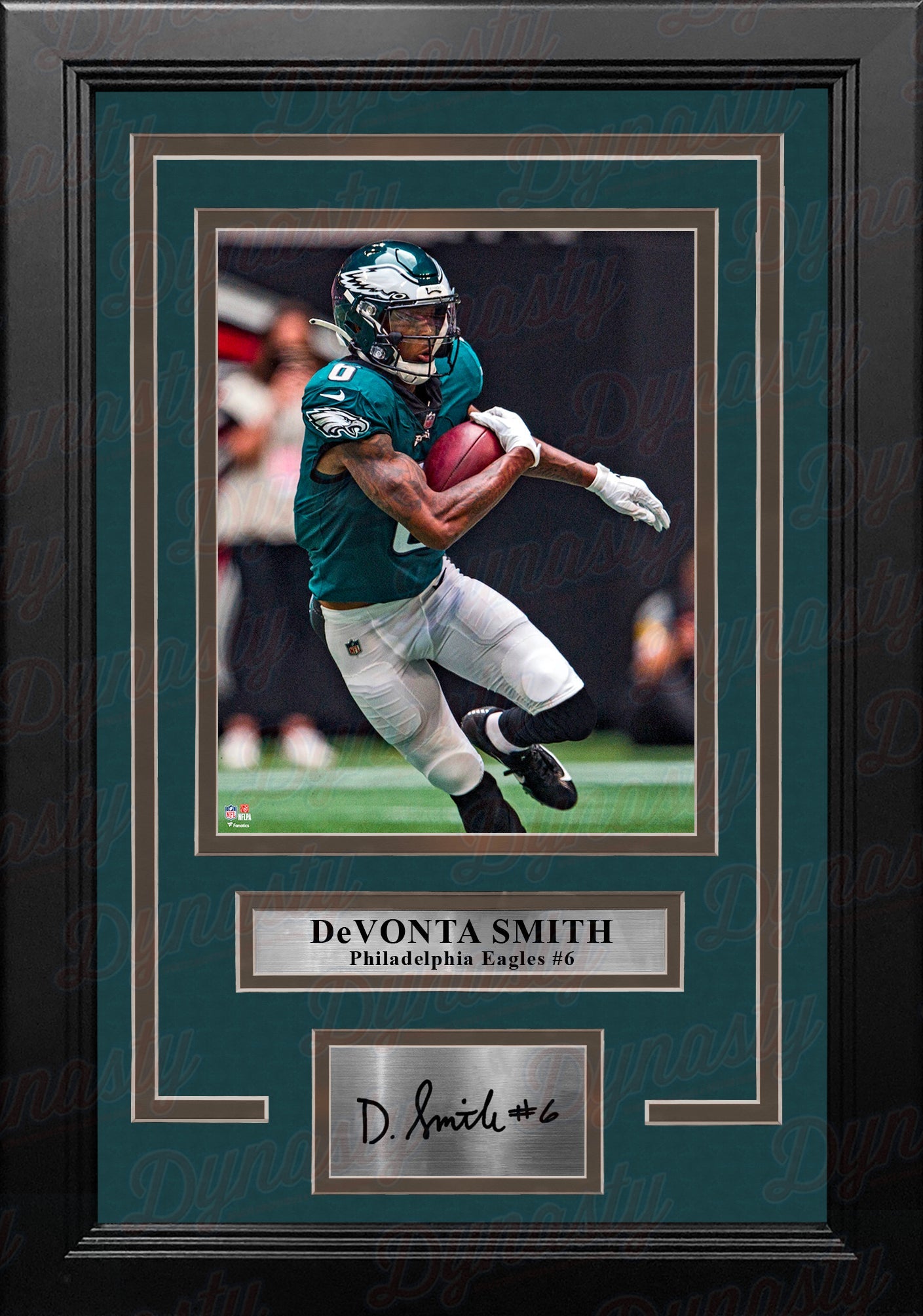 DeVonta Smith in Action Philadelphia Eagles 8" x 10" Framed Football Photo with Engraved Autograph 1