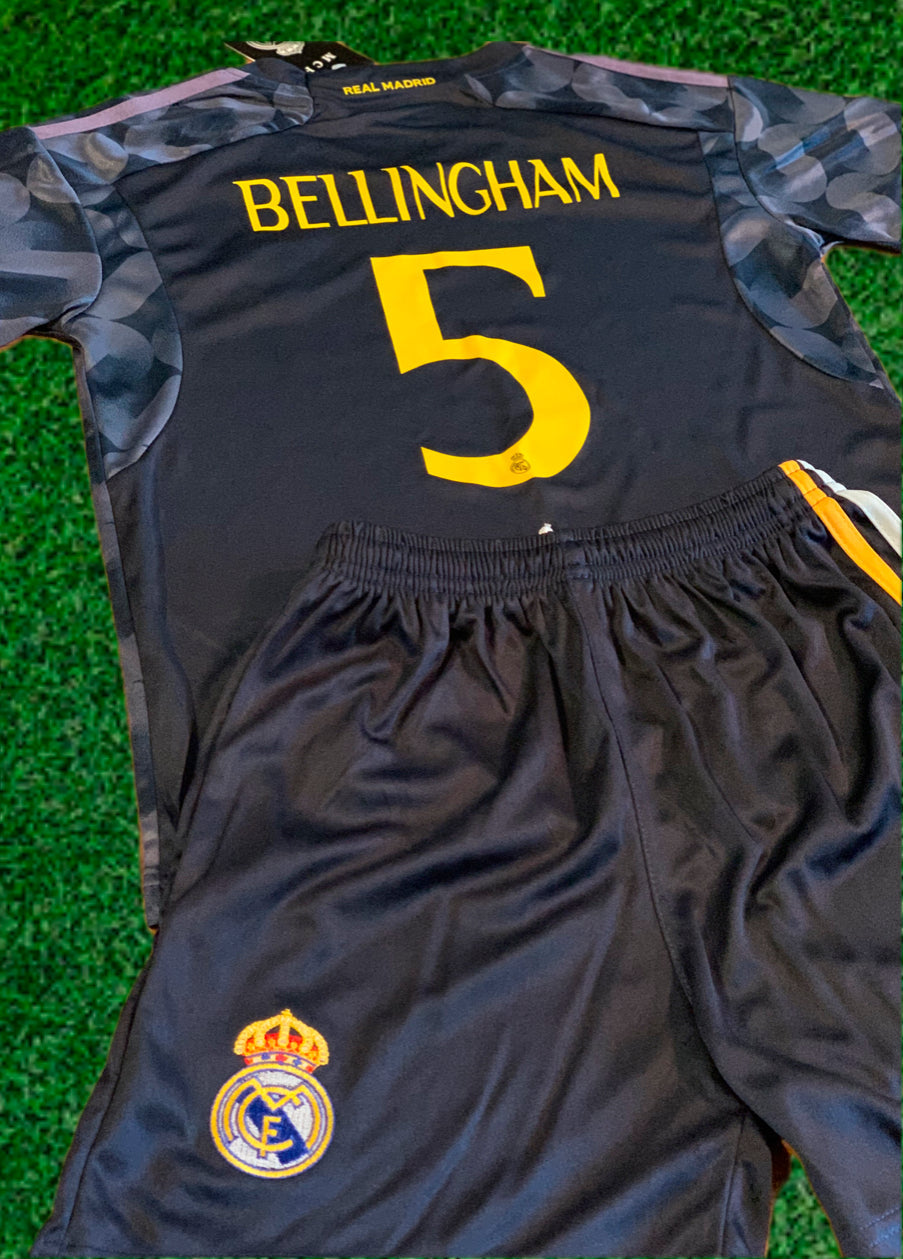 Bellingham Real Madrid Kids Soccer Kit - 2 Piece Set 4