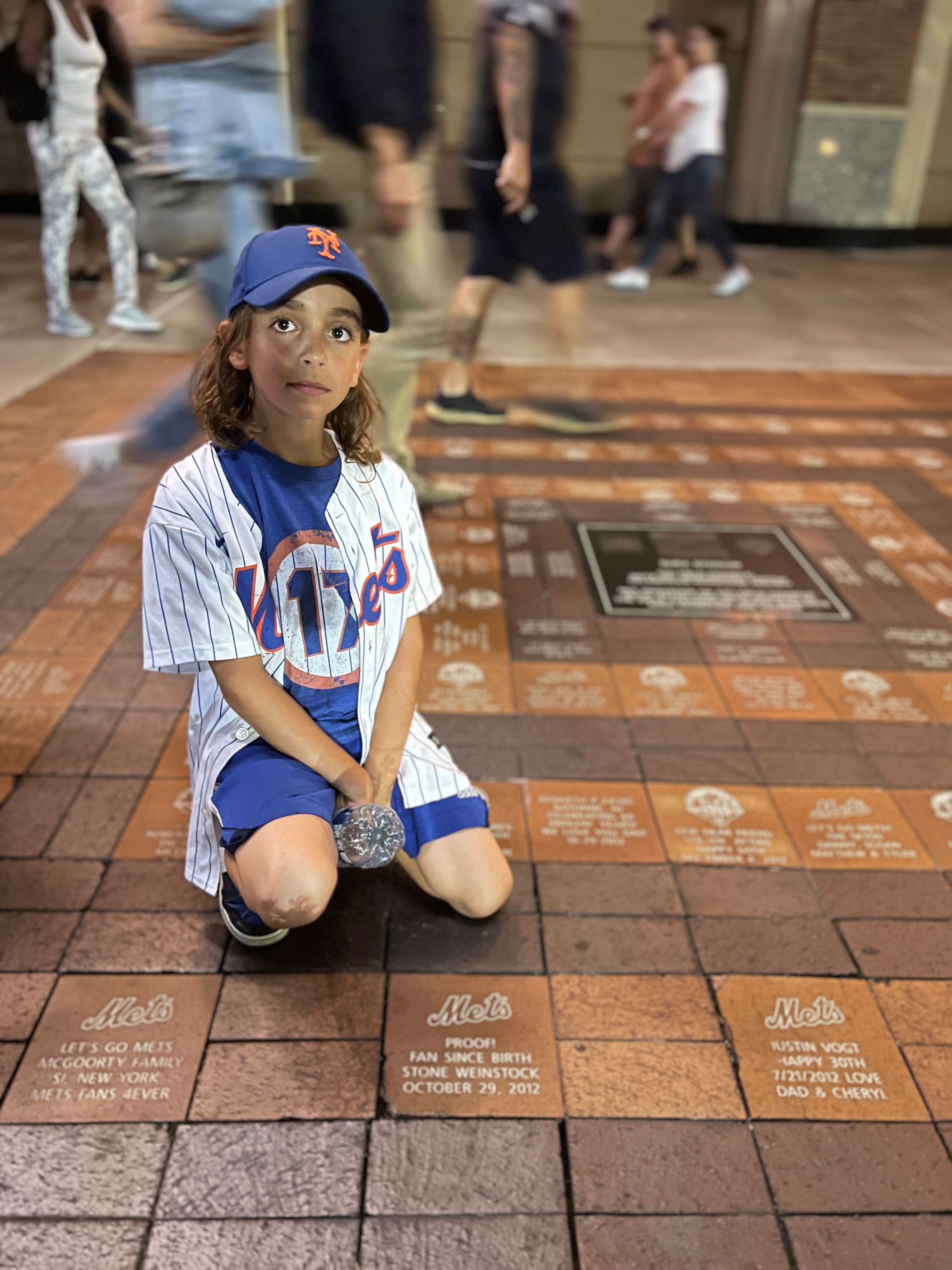 Keith Hernandez: 17 6