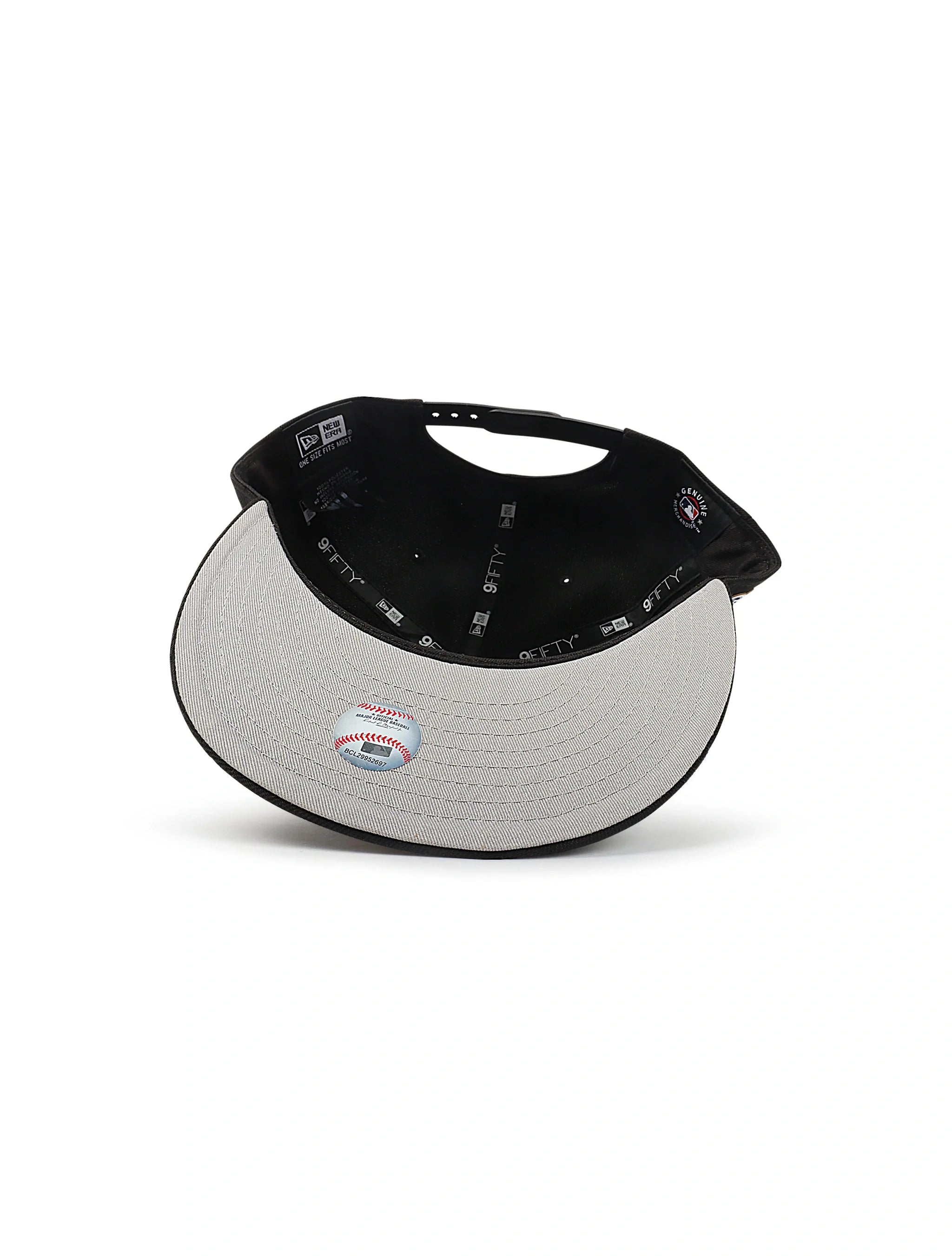 New Era 950 World Series Champs Snapback - Black 5
