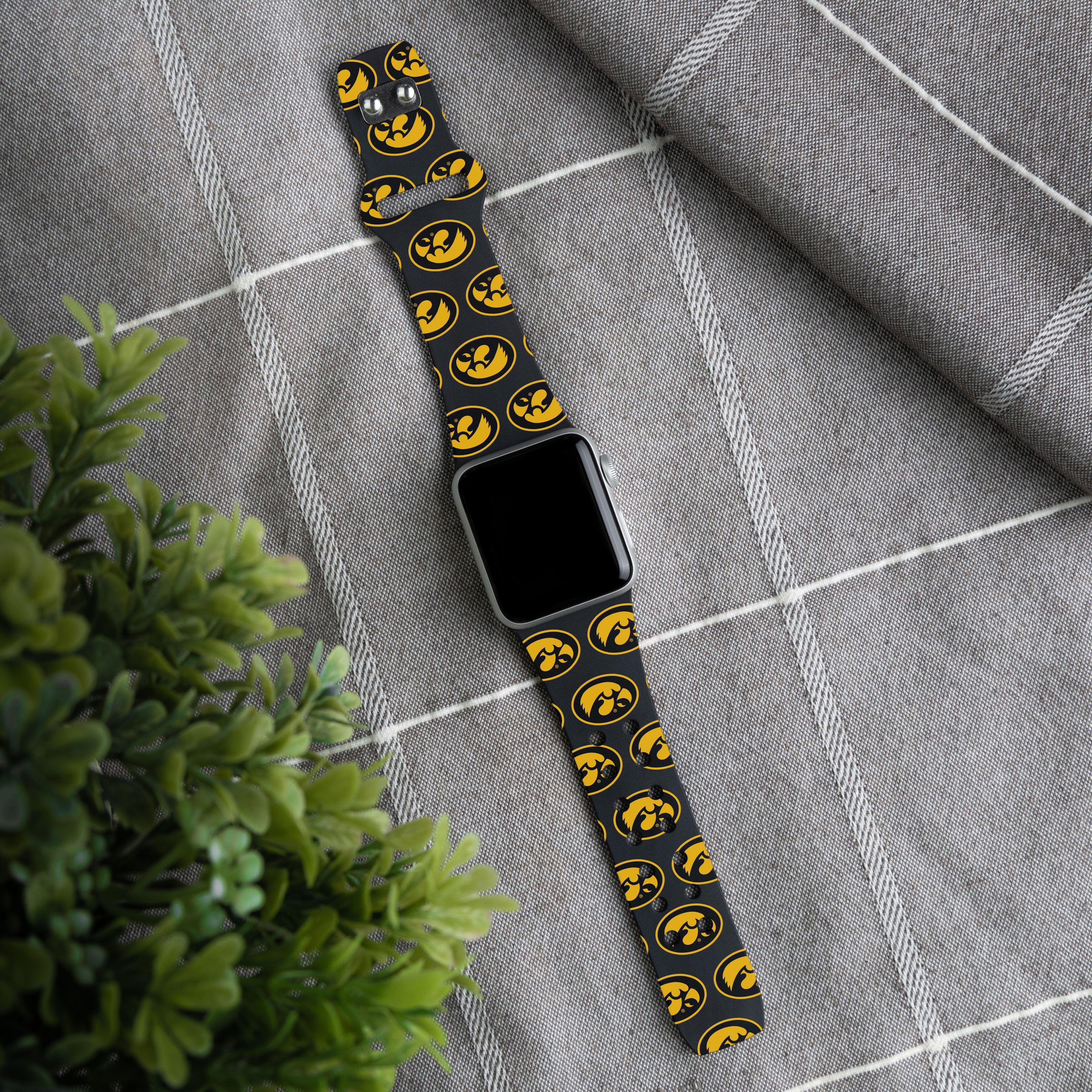 Iowa Hawkeyes HD Apple Watch Band | Affinity Bands 8