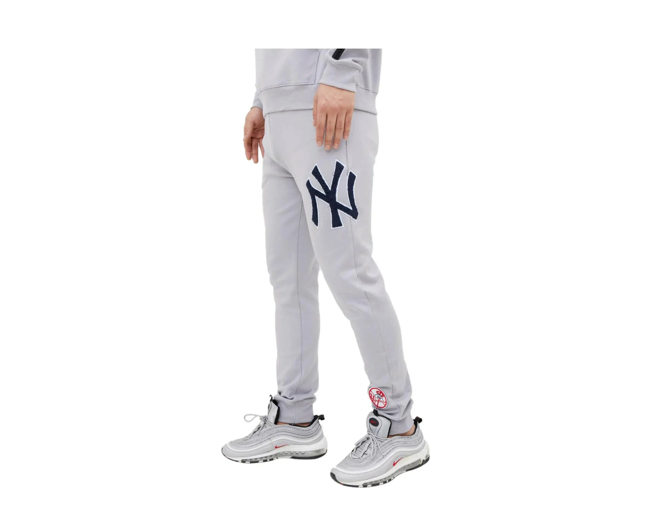 Pro Standard New York Yankees Classic Chenille Men Joggers Grey/Navy 2