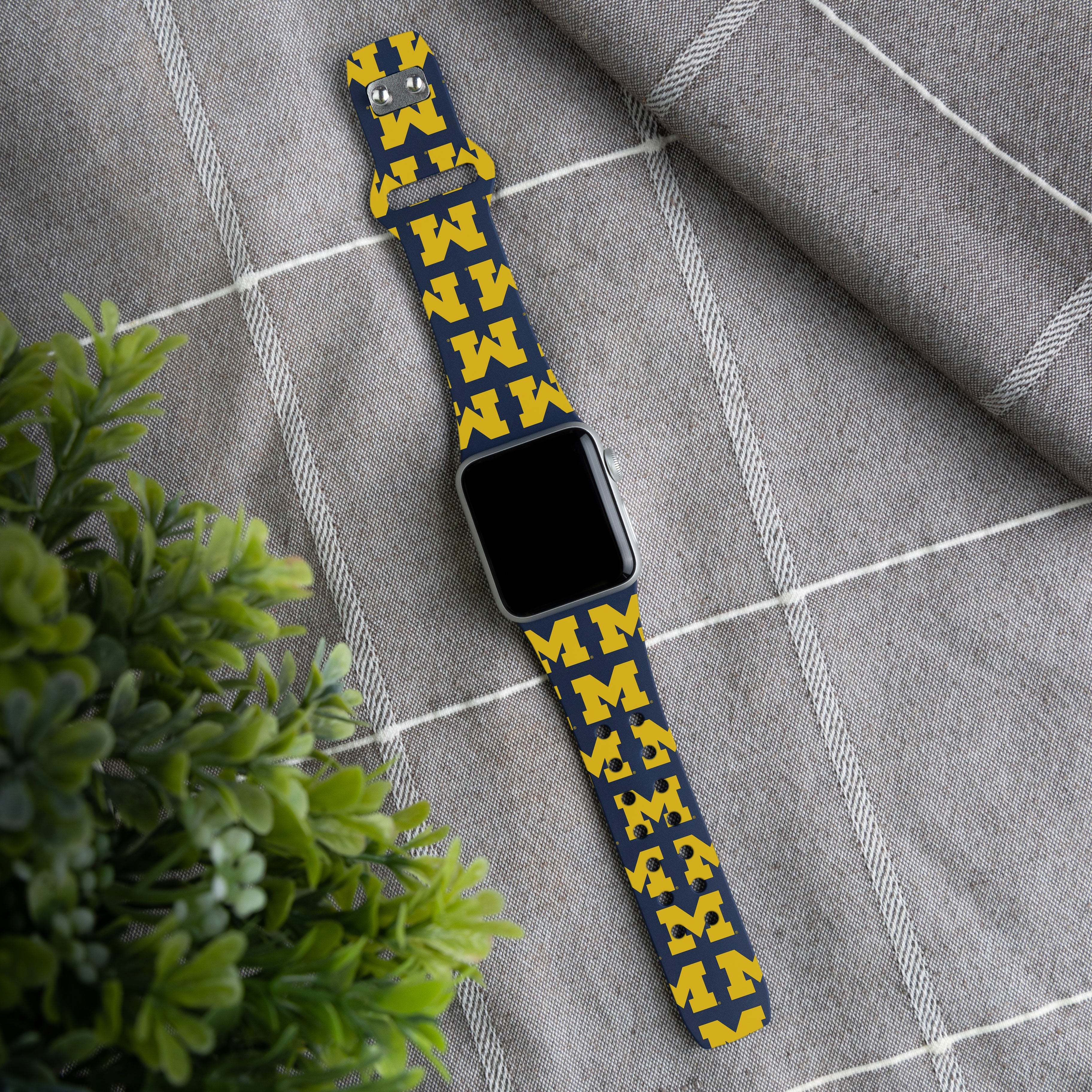 Michigan Wolverines HD Apple Watch Band 8