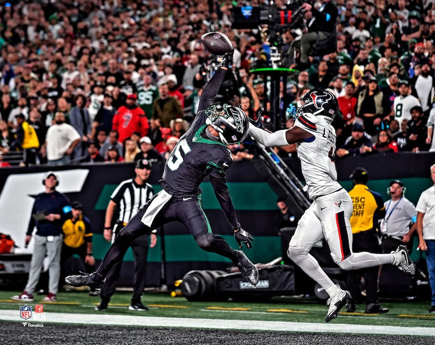 Garrett Wilson One-Handed Touchdown Catch New York Jets 8" x 10" Football Photo 1