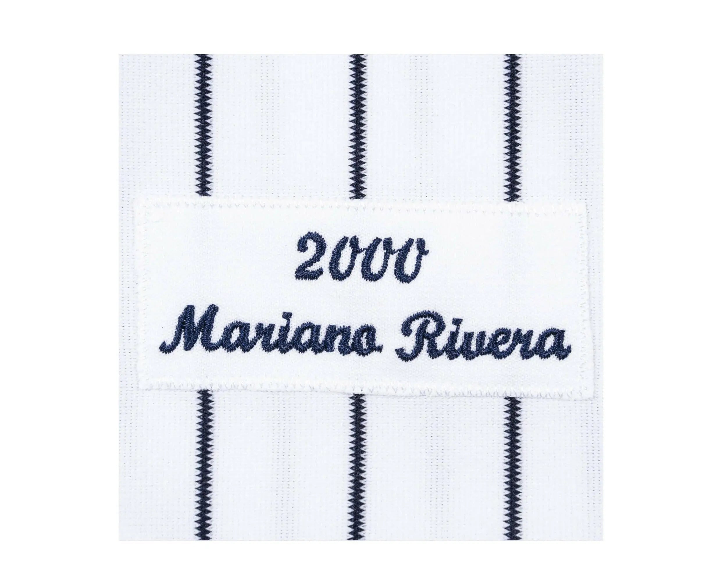 Mitchell & Ness Authentic New York Yankees 2000 WS Mariano Rivera Men Jersey White/Navy Pinstripe 3