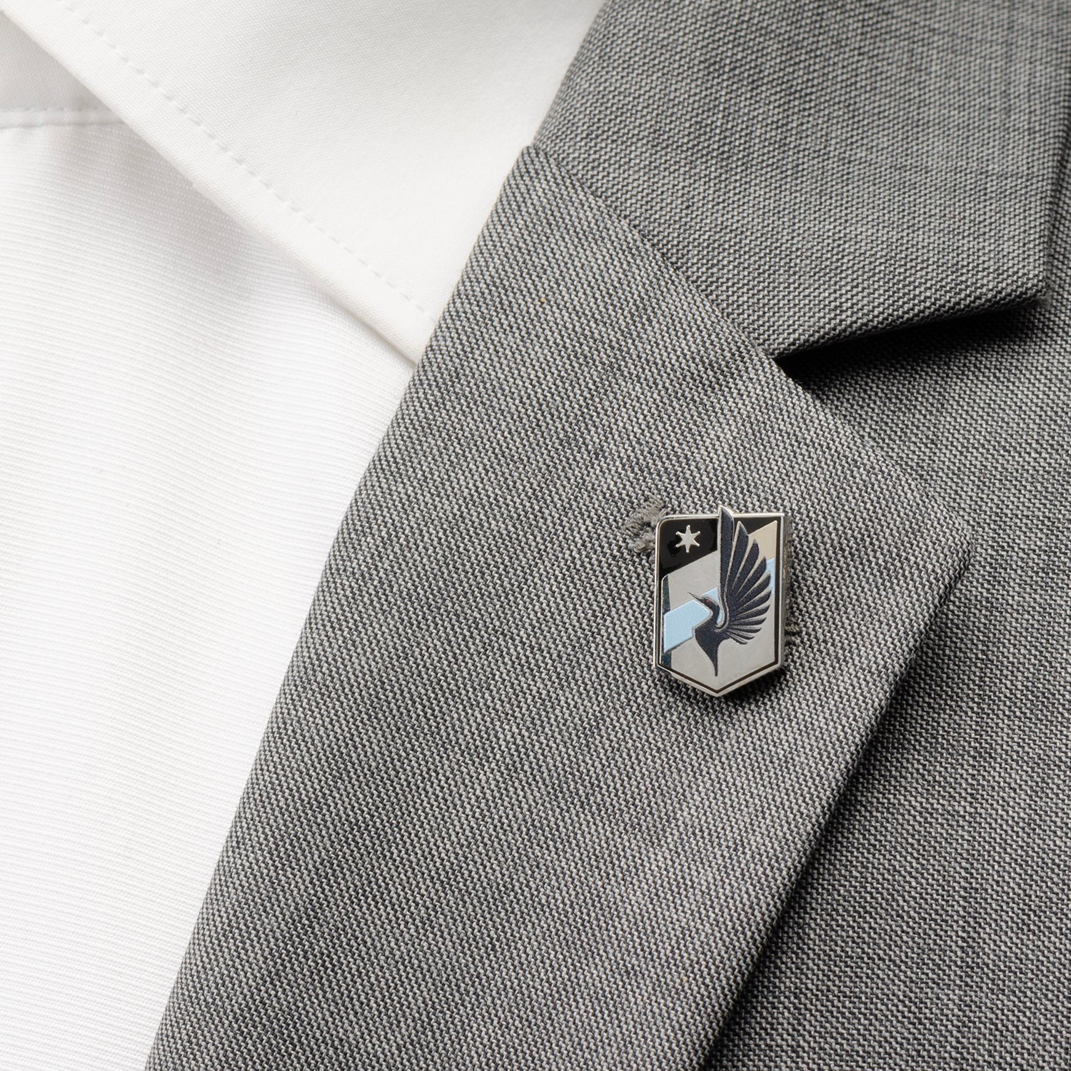 MLS Minnesota United Cufflinks and Lapel Pin Gift Set 9