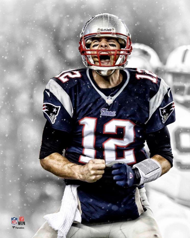 Tom Brady Scream Spotlight New England Patriots 8" x 10" Football Photo 1