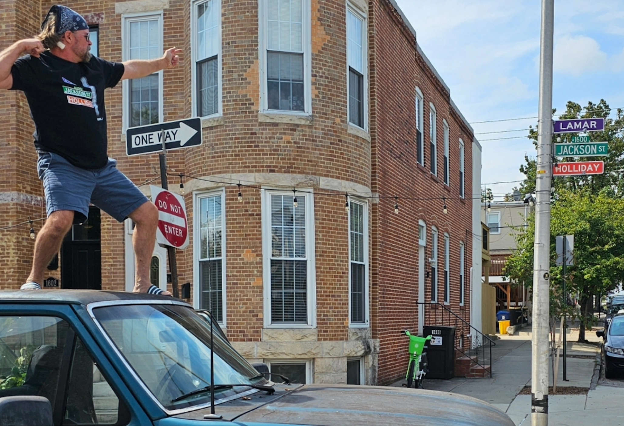 Lamar Jackson Holliday Street Sign 5