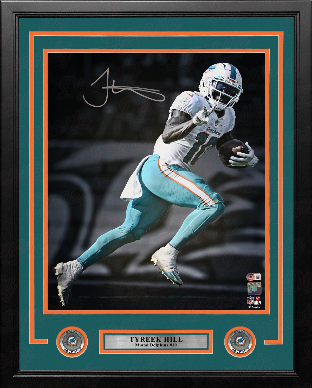 Tyreek Hill Blackout Action Miami Dolphins Autographed 16" x 20" Framed Football Photo 1