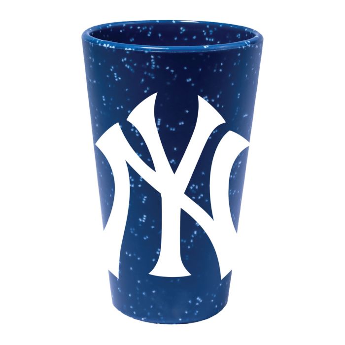 New York Yankees 16 oz Team Color Silicone Pint Glass 1