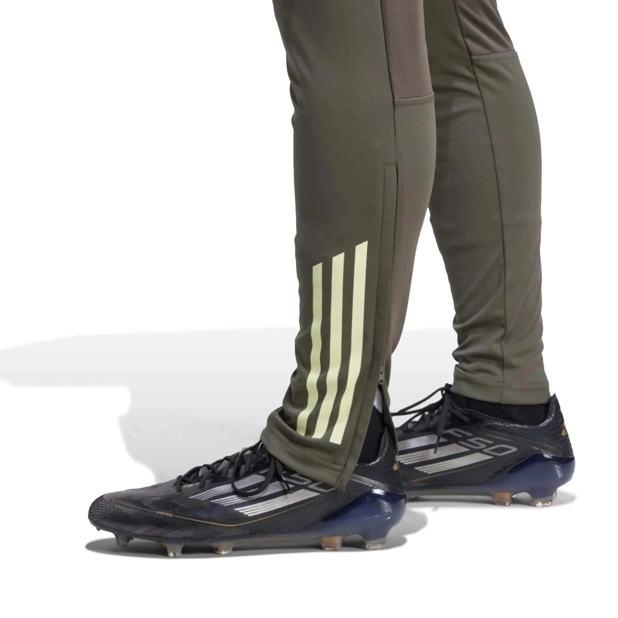 adidas 2025-26 Real Madrid Men's Track Pants 6