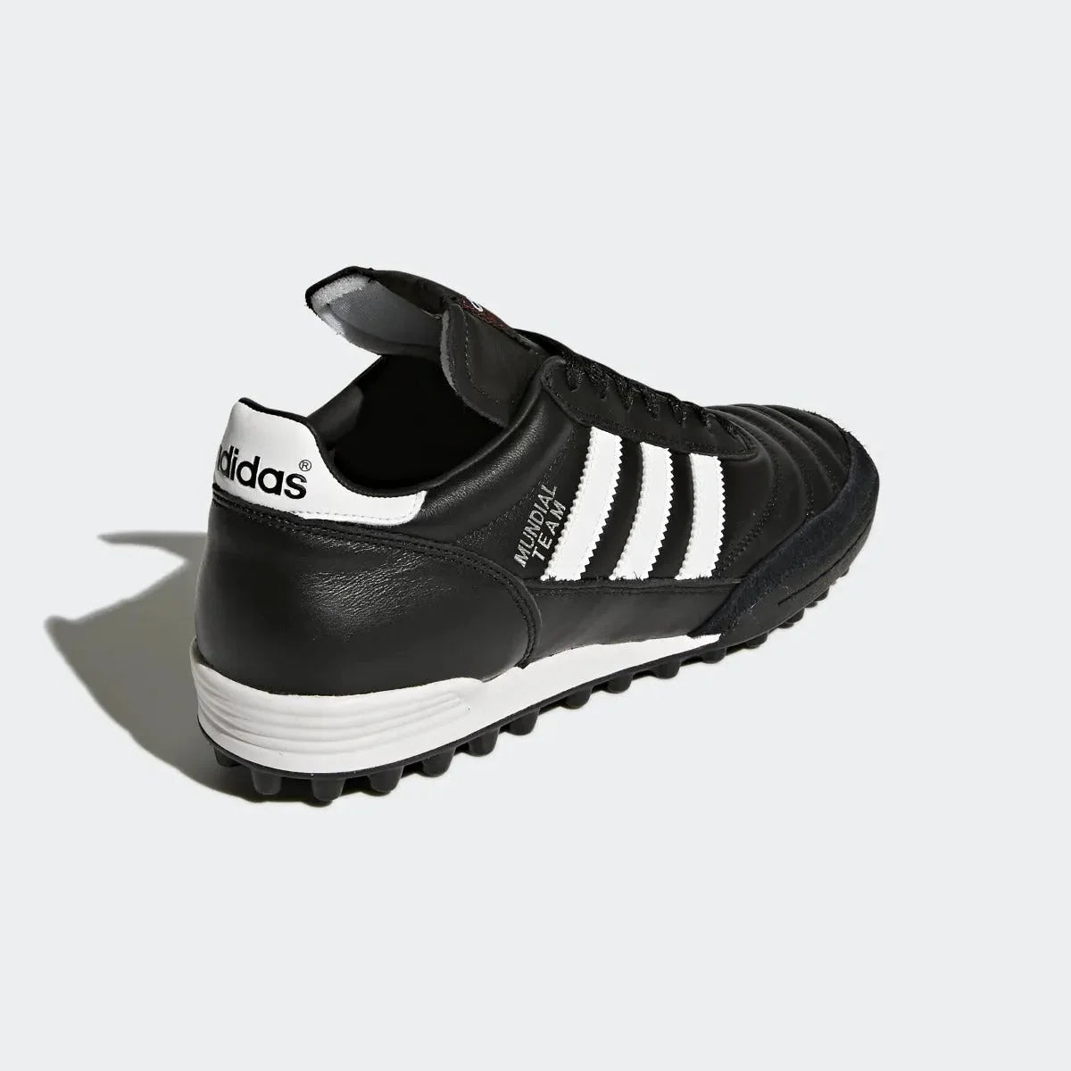 adidas Mundial Team 4