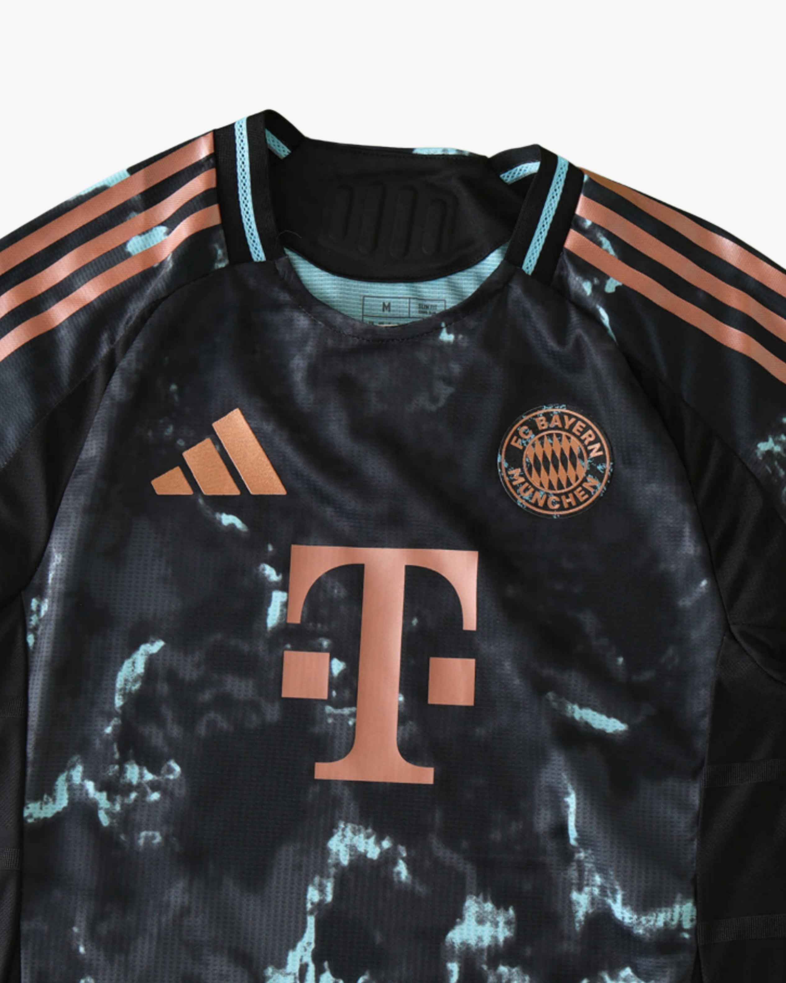 Adidas Bayern Munich Away 2024/25 3