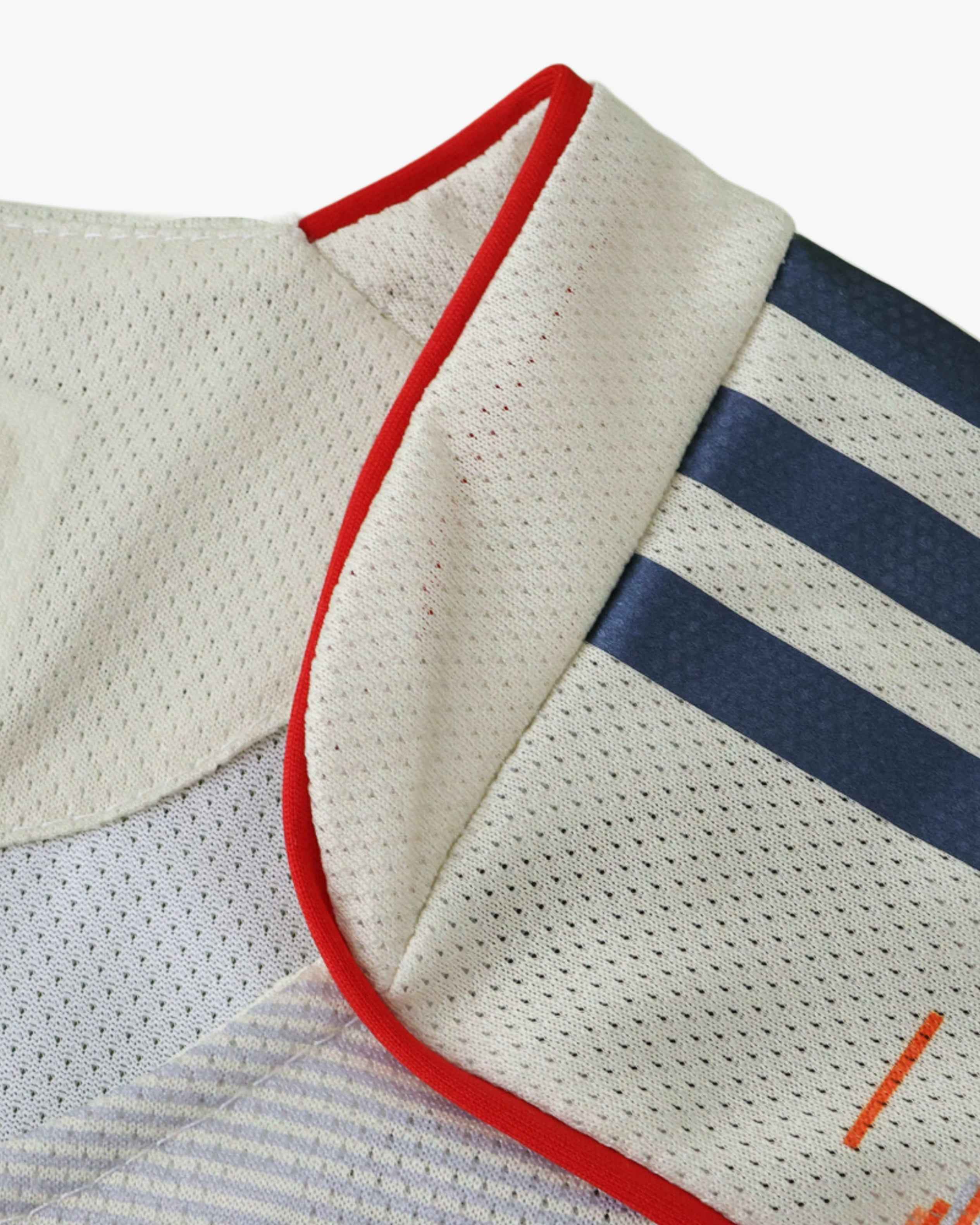 Adidas Bayern Munich Away 2025/26 3