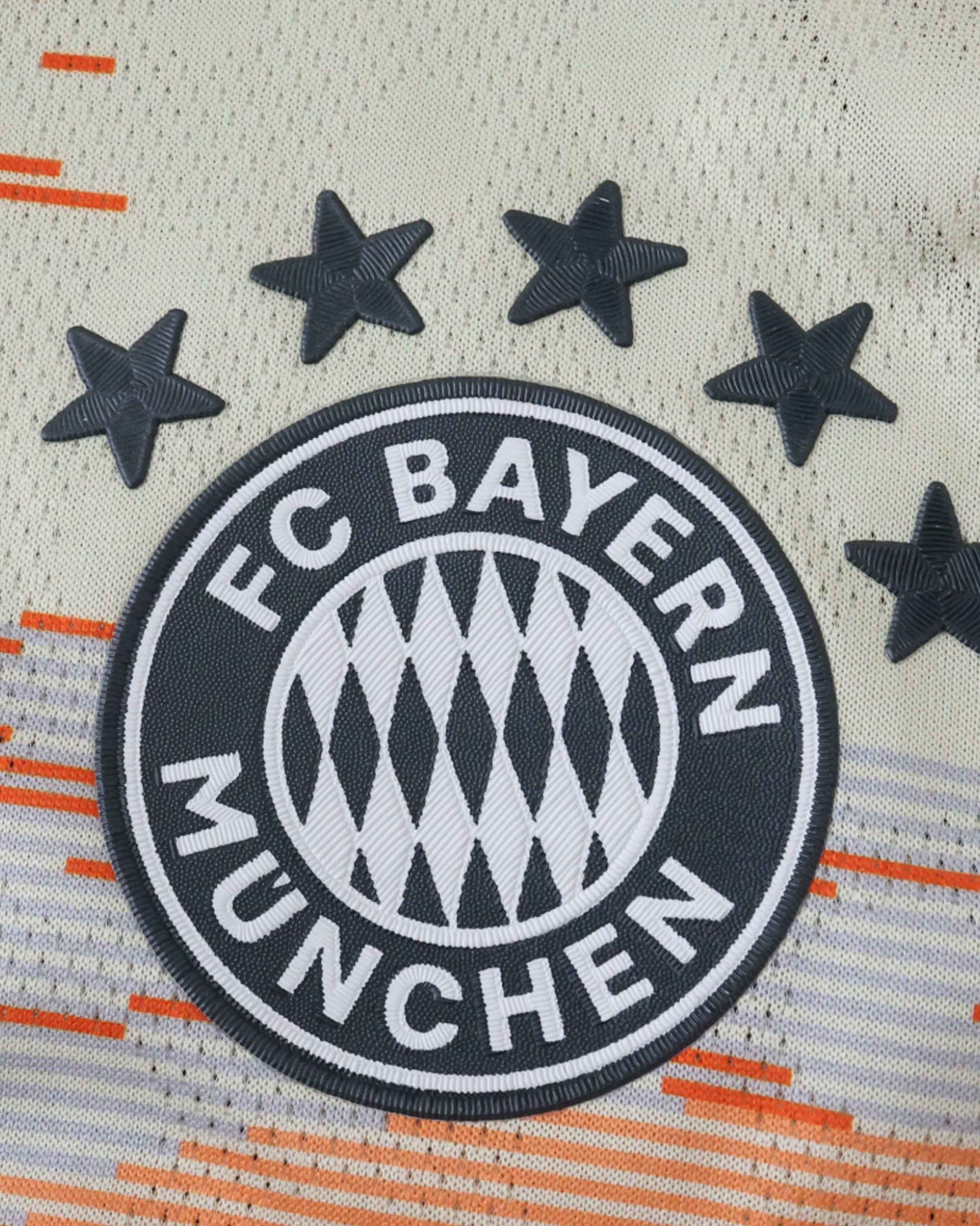 Adidas Bayern Munich Away 2025/26 5