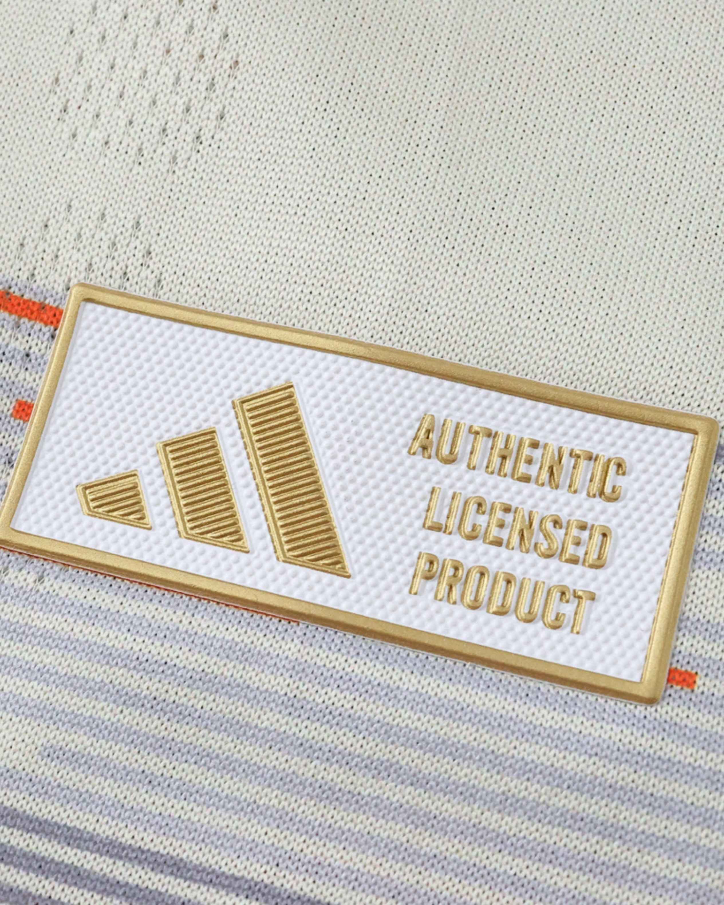 Adidas Bayern Munich Away 2025/26 6