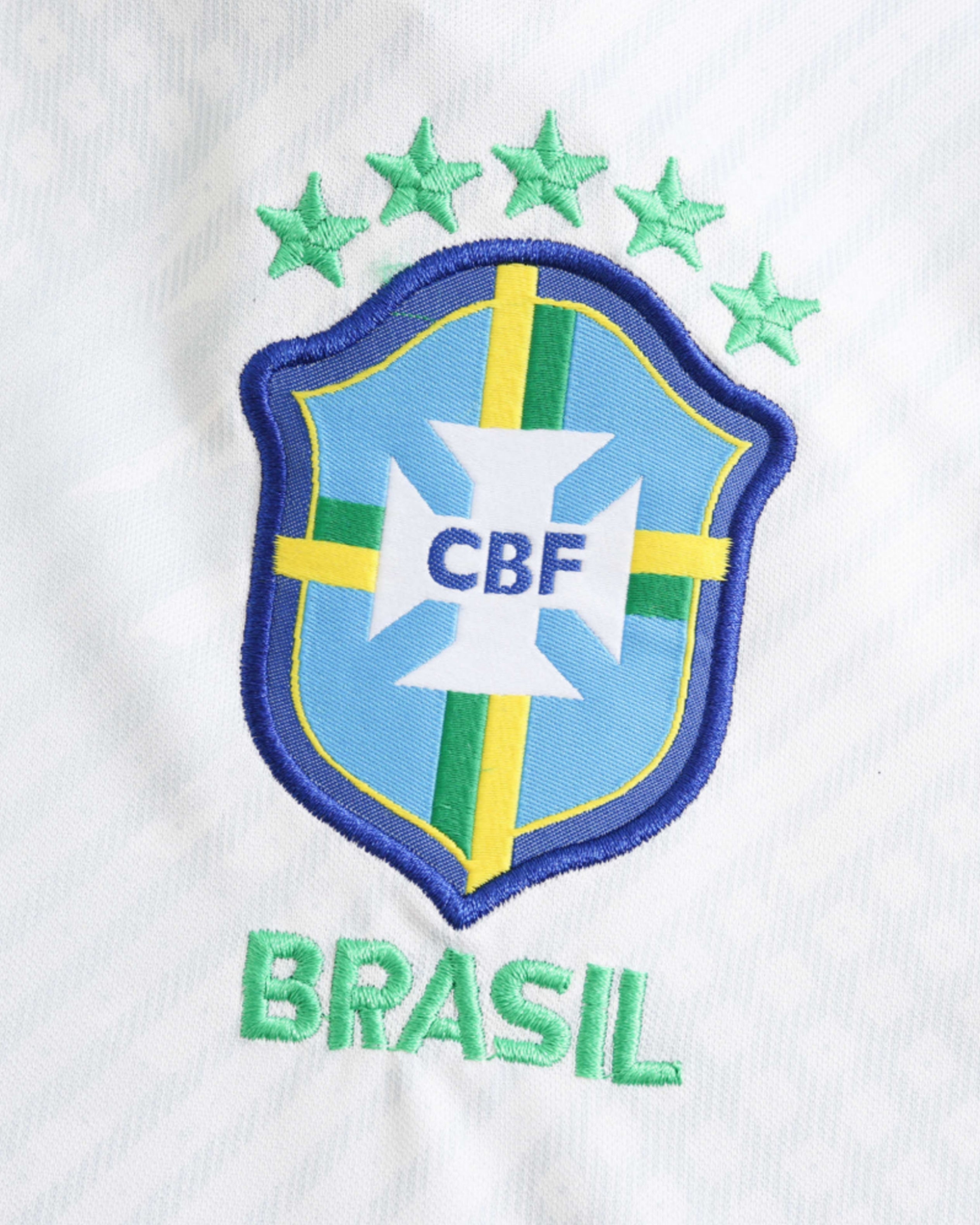 BRAZIL x CANARINHO FLIGHT PREMIUM KIT 4