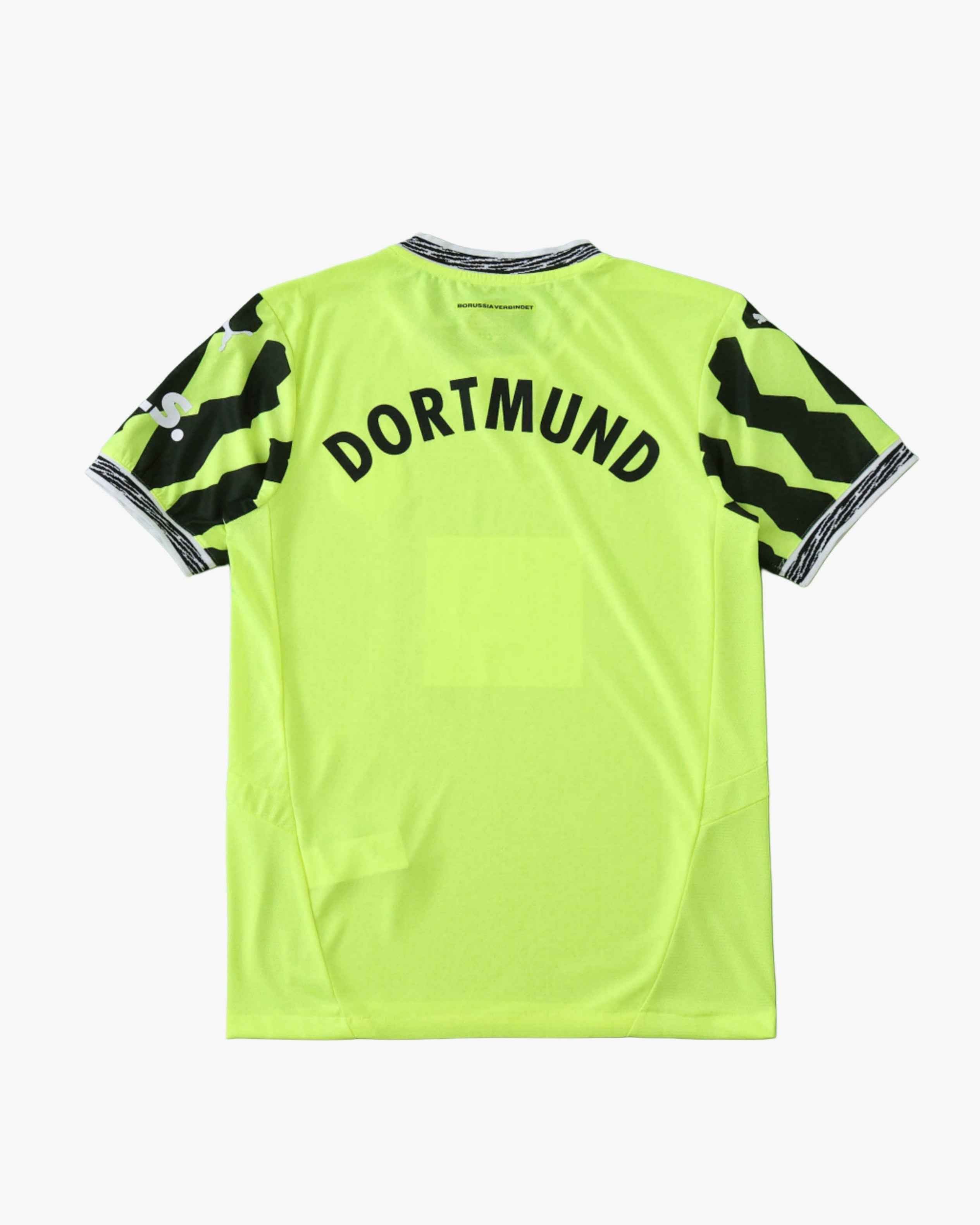 DORTMUND x BORUSSIA GREEN PREMIUM KIT 3