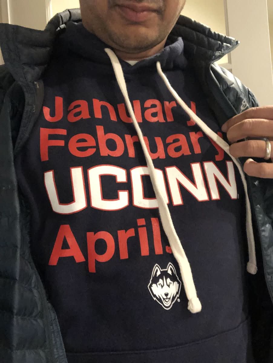 UConn Owns March 5