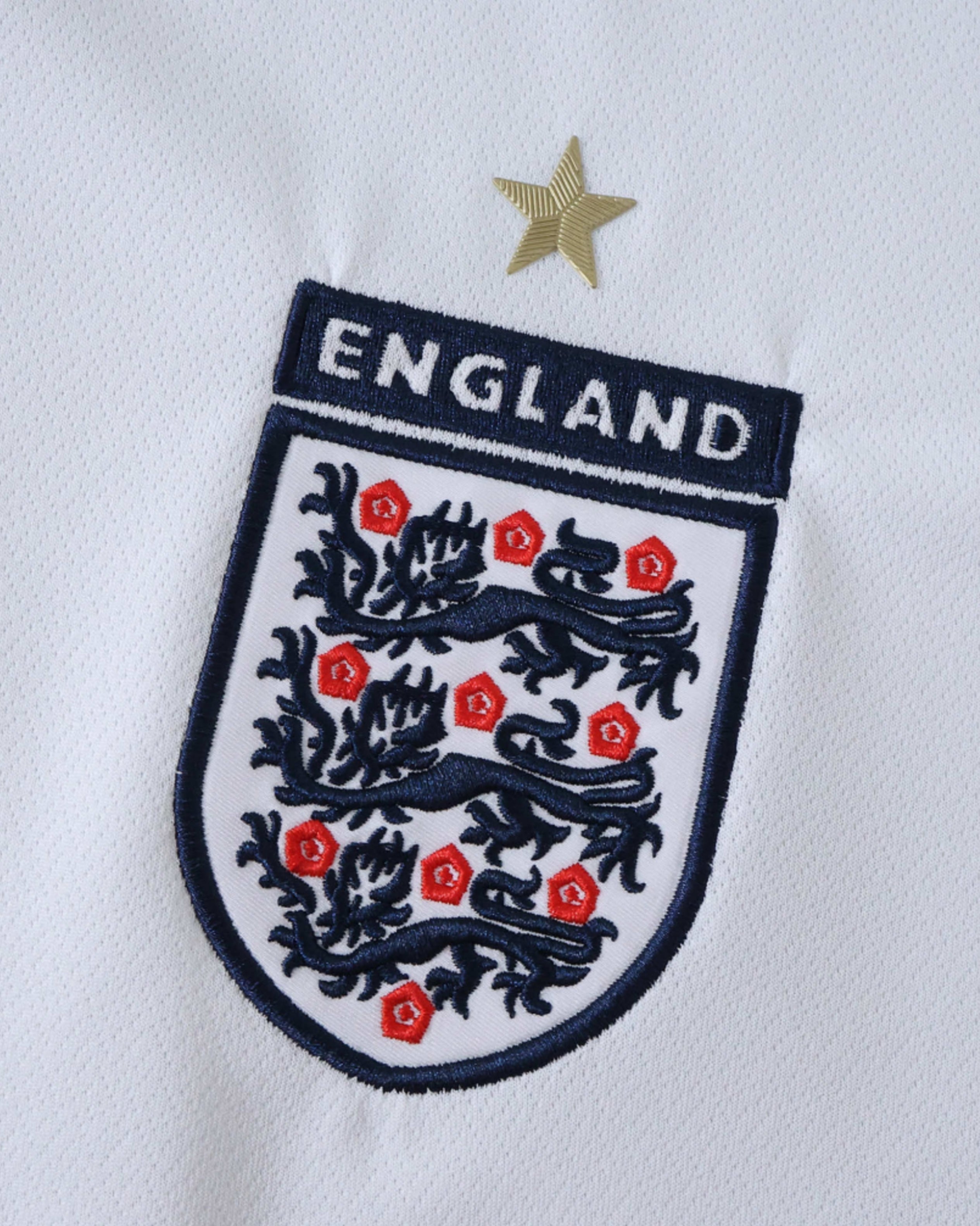 ENGLAND RETRO HOME 2006/07 4