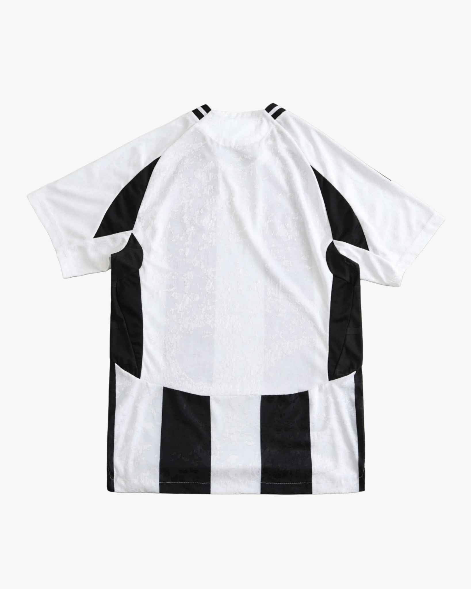 Adidas Juventus Home 2024/25 3