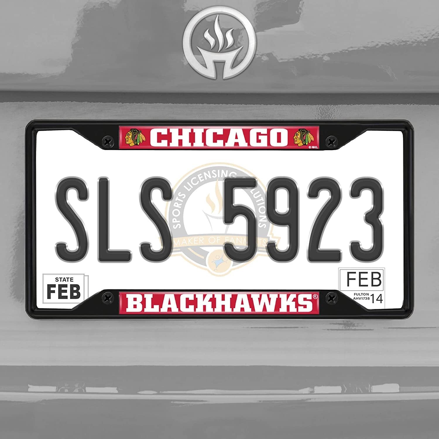 FANMATS 31380 Chicago Blackhawks Metal License Plate Frame Black Finish