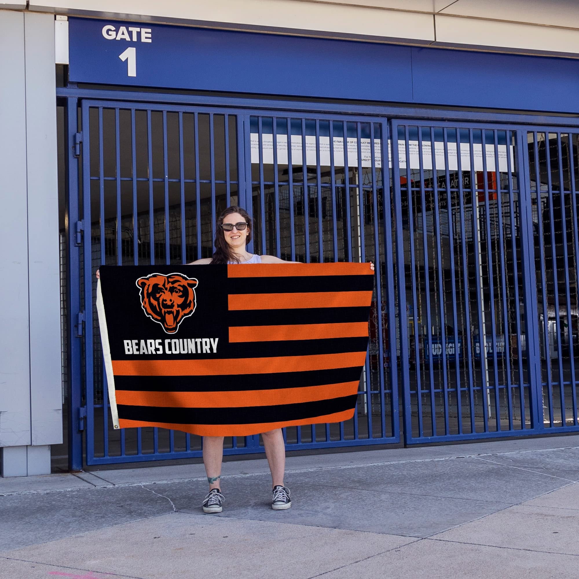 Rico Industries NFL Chicago Bears Country 3' x 5' Banner Flag 3' x 5' Banner Flag Single Sided - Indoor or Outdoor - Home Décor 5
