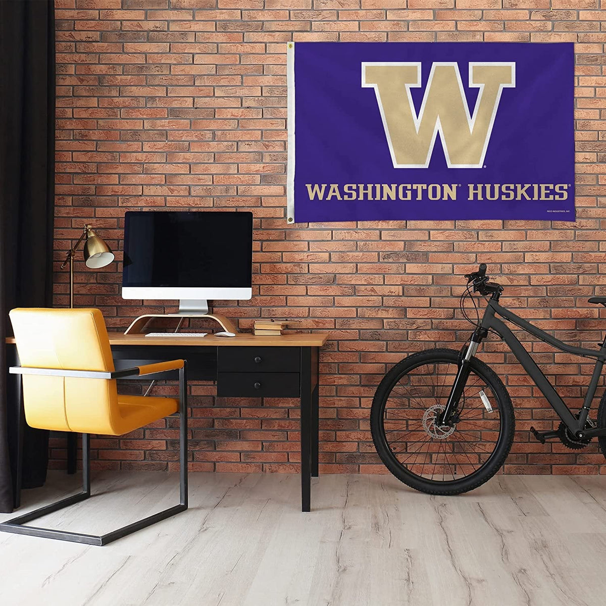 University of Washington Huskies Premium 3x5 Flag Banner Metal Grommets Outdoor Indoor