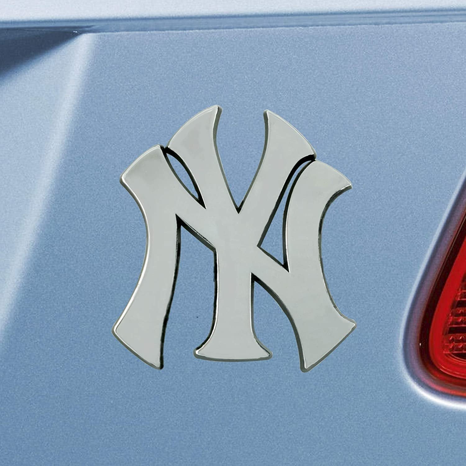 New York Yankees Solid Metal Chrome Auto Emblem Emblem Raised Decal Adhesive Tape Backing