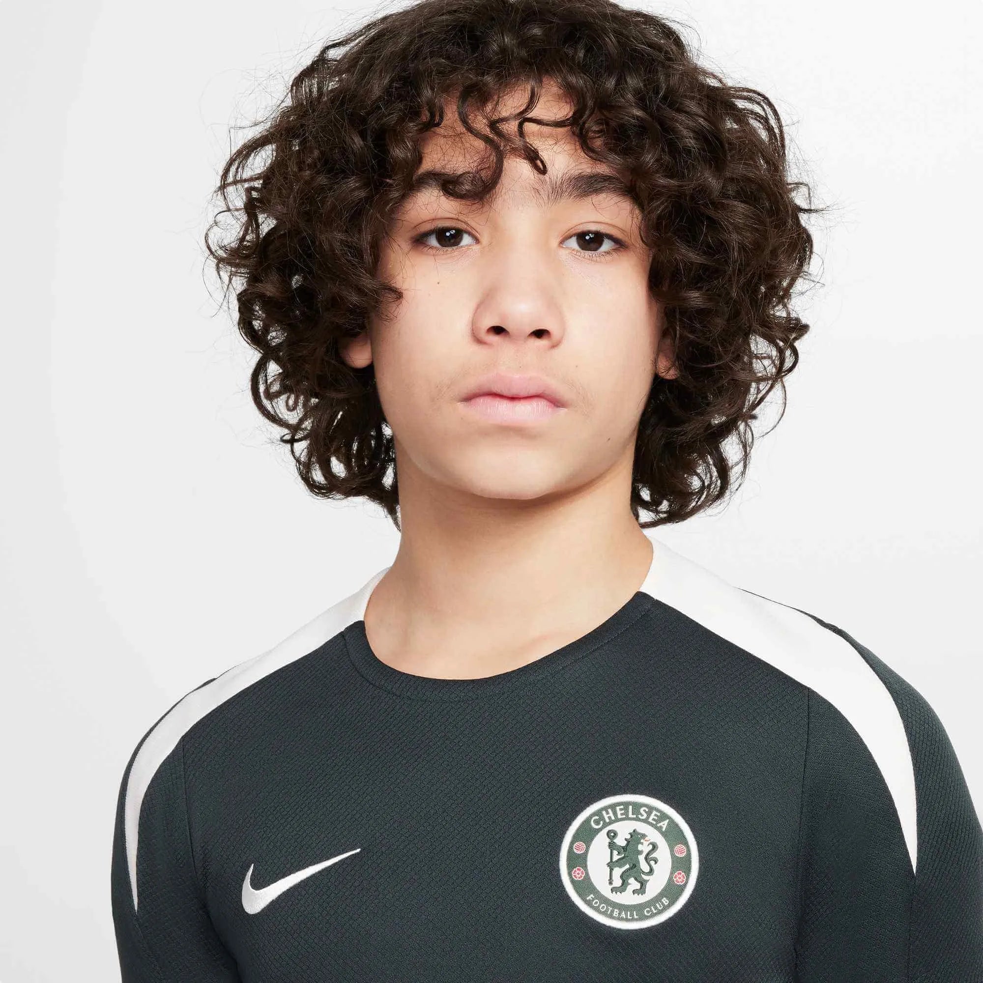 Nike 2025-2026 Chelsea Youth Dri-Fit Strike Top 3