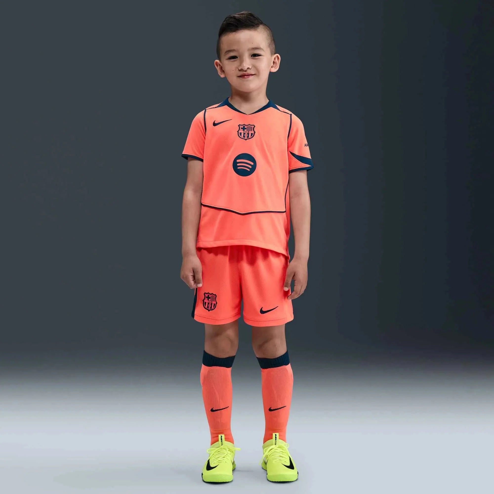 Nike 2025-26 Barcelona Little Kids' Stadium Third Kit 3