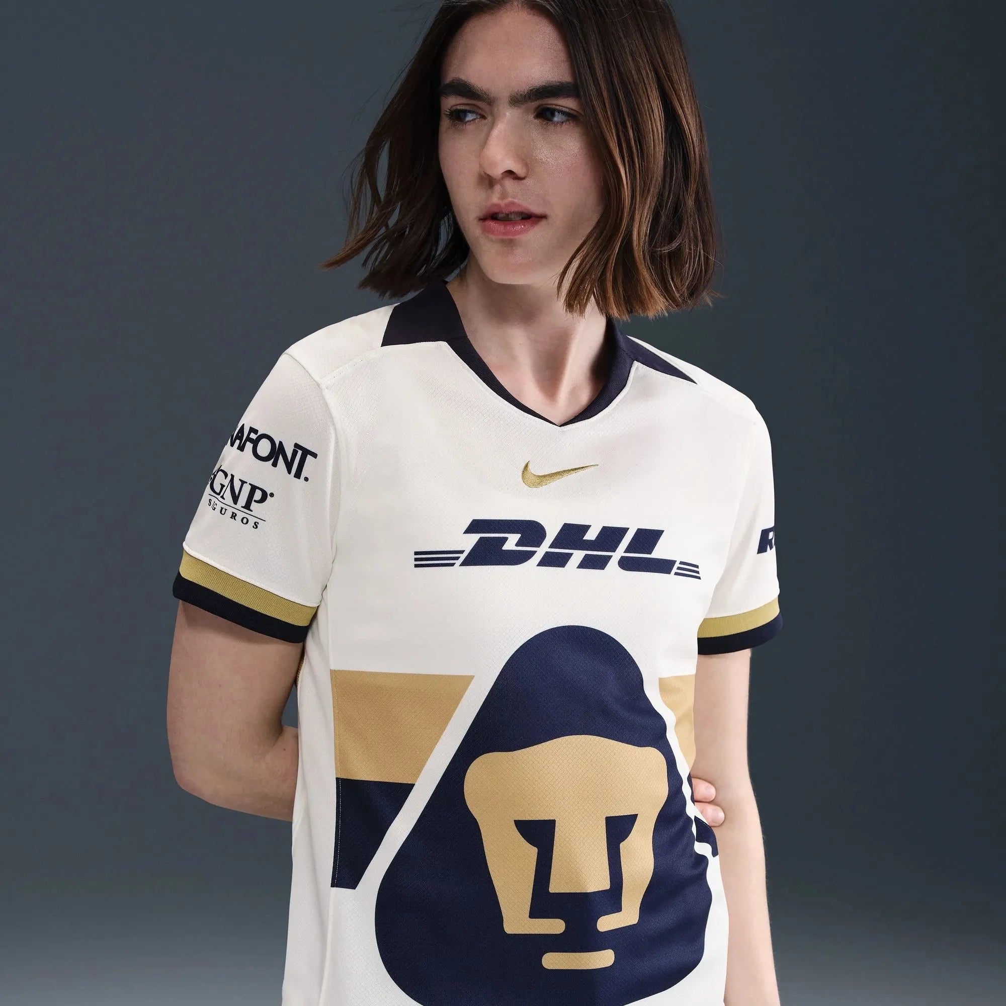 Nike 2025-26 Pumas Women's Stadium Home Soccer Jersey 3