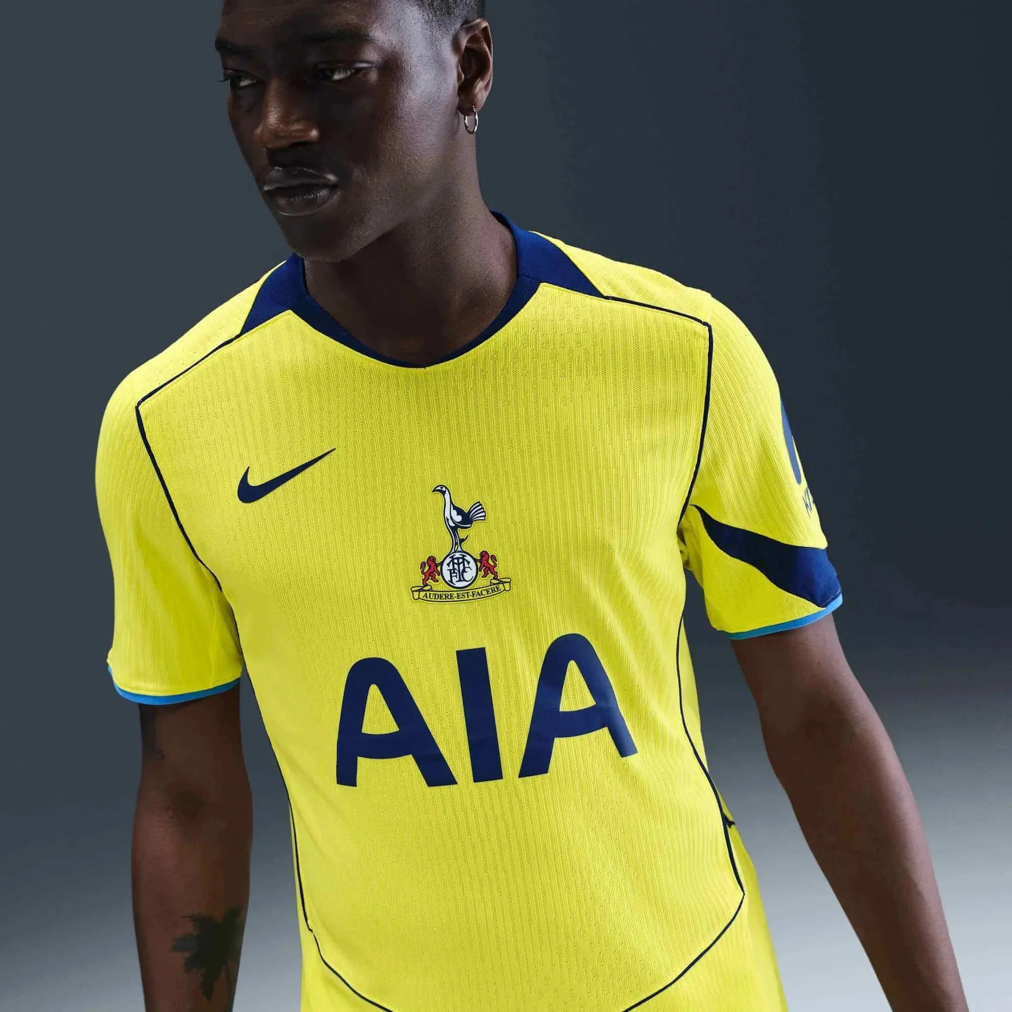 Nike 2025-26 Tottenham Men's Authentic Third Soccer Jersey 5