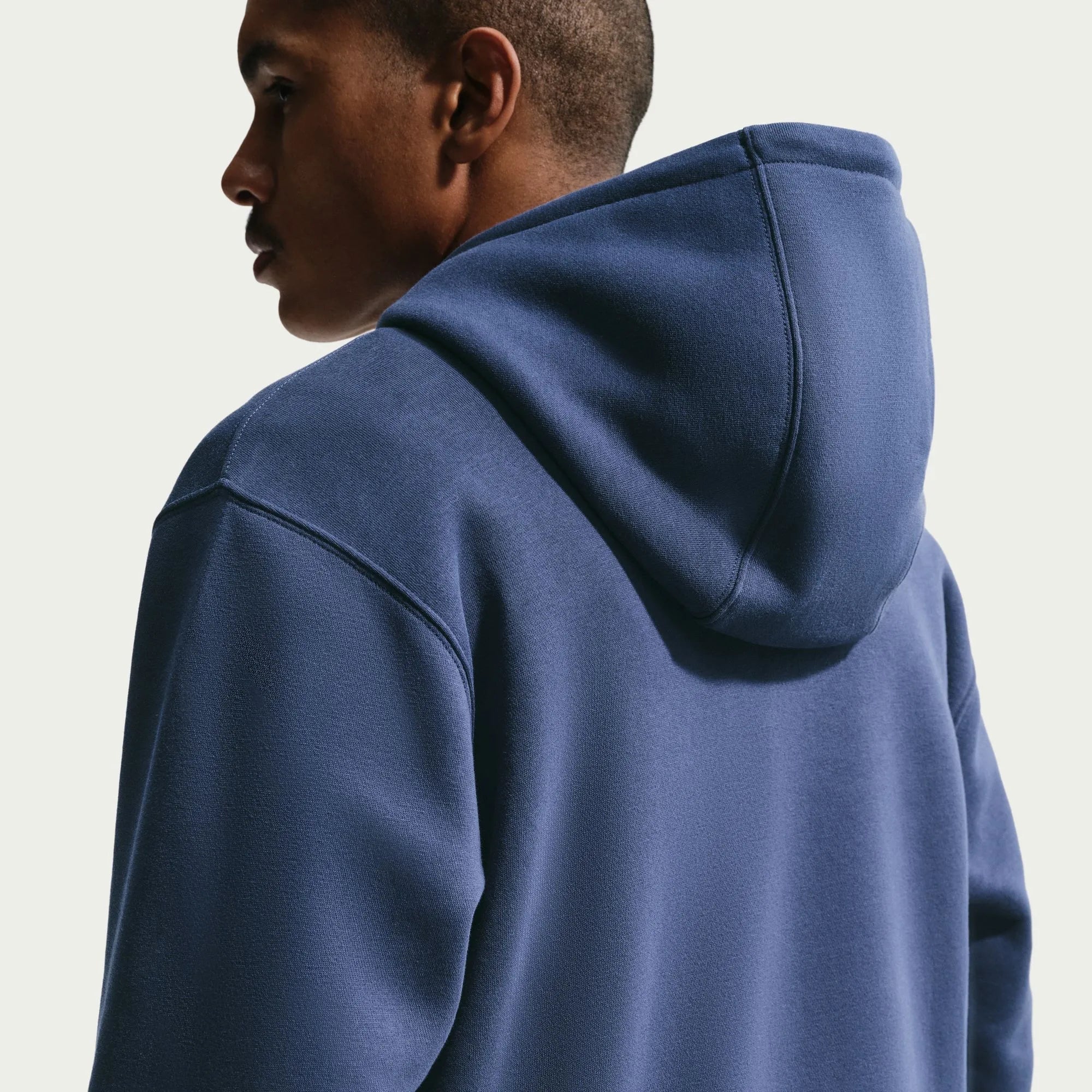 Nike 2026 England Men's Club Pullover Hoodie 5
