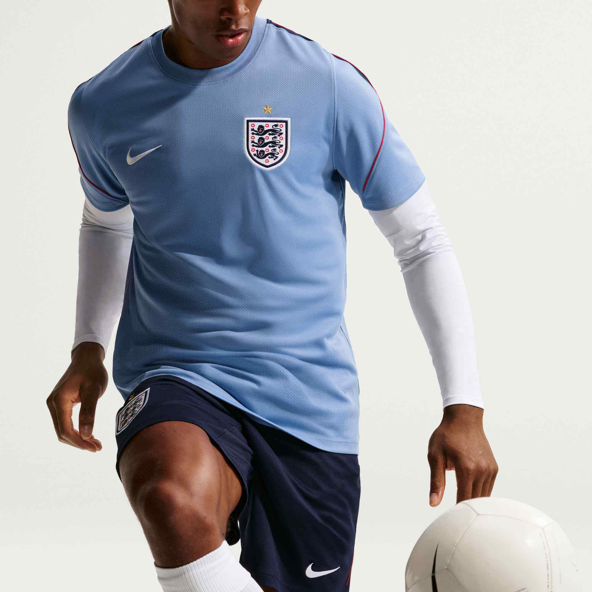 Nike 2026 England Men's Strike Top 4