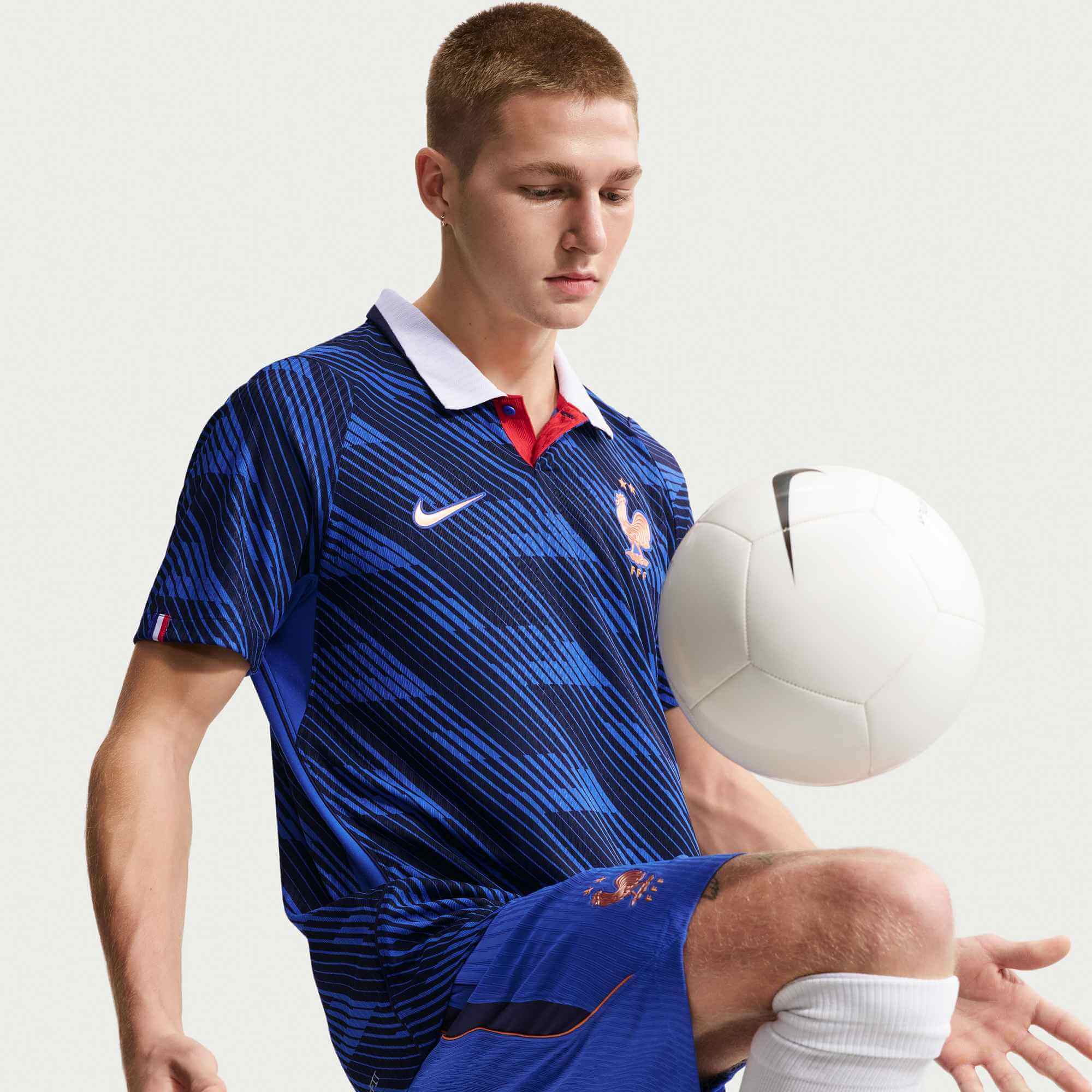 Nike 2026 France Men's Authentic Home Soccer Jersey 7