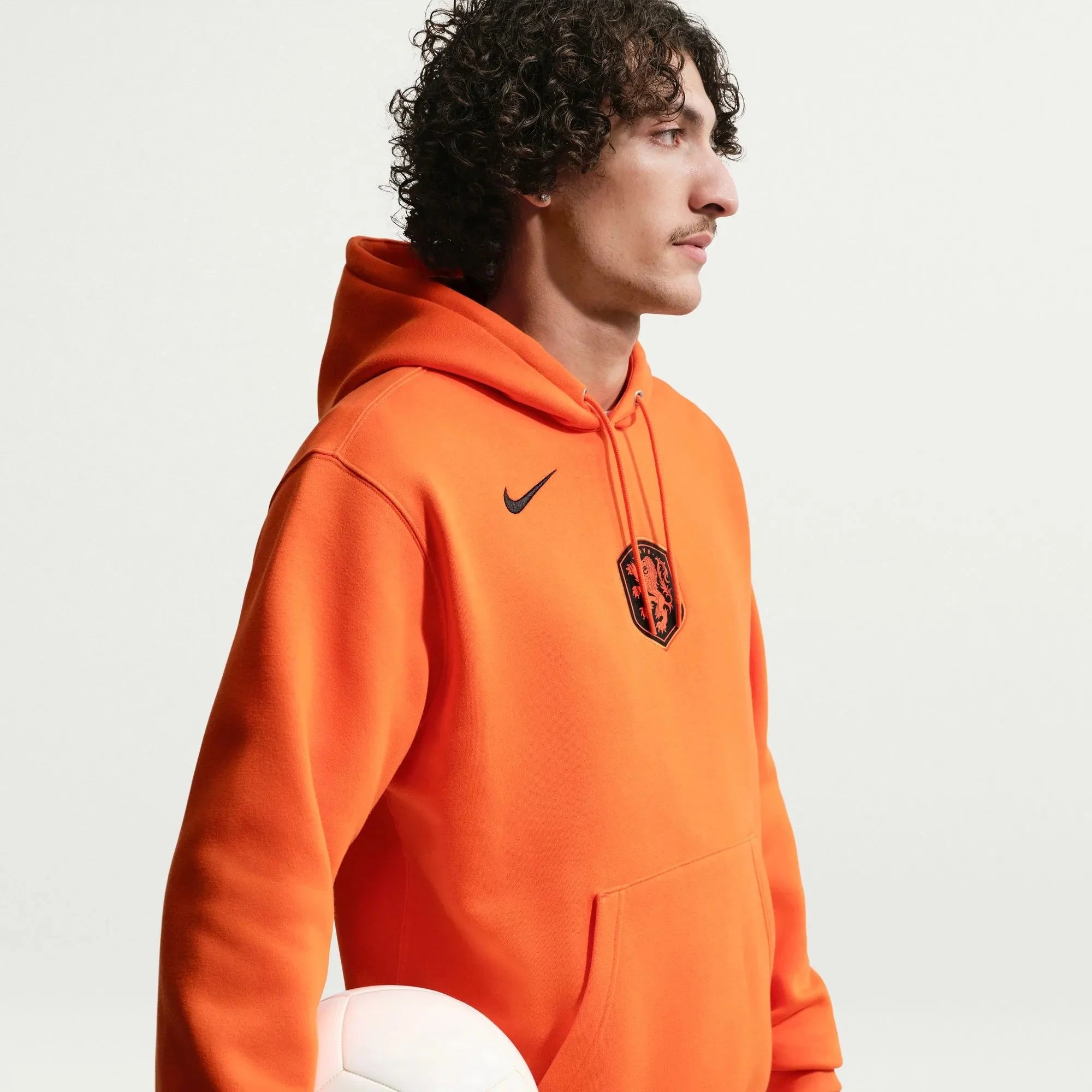 Nike 2026 Netherlands Men's Club Pullover Hoodie 4