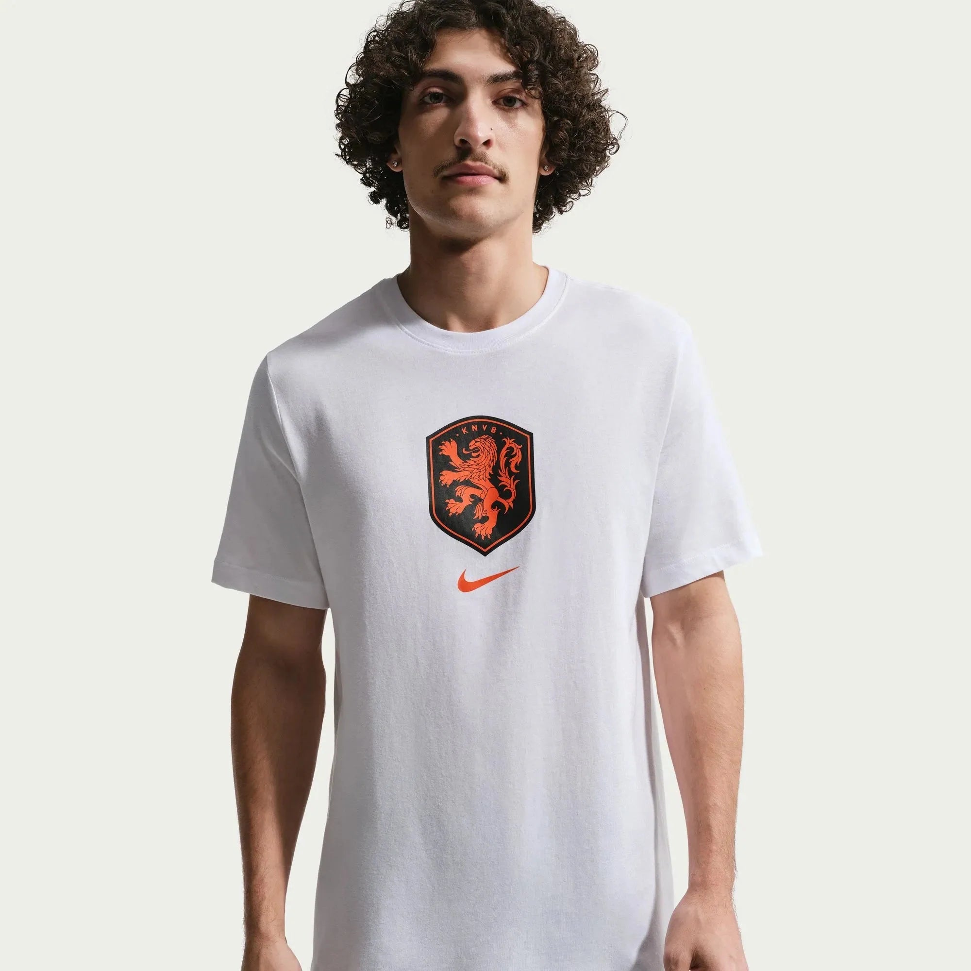 Nike 2026 Netherlands Men's Crest Tee 3
