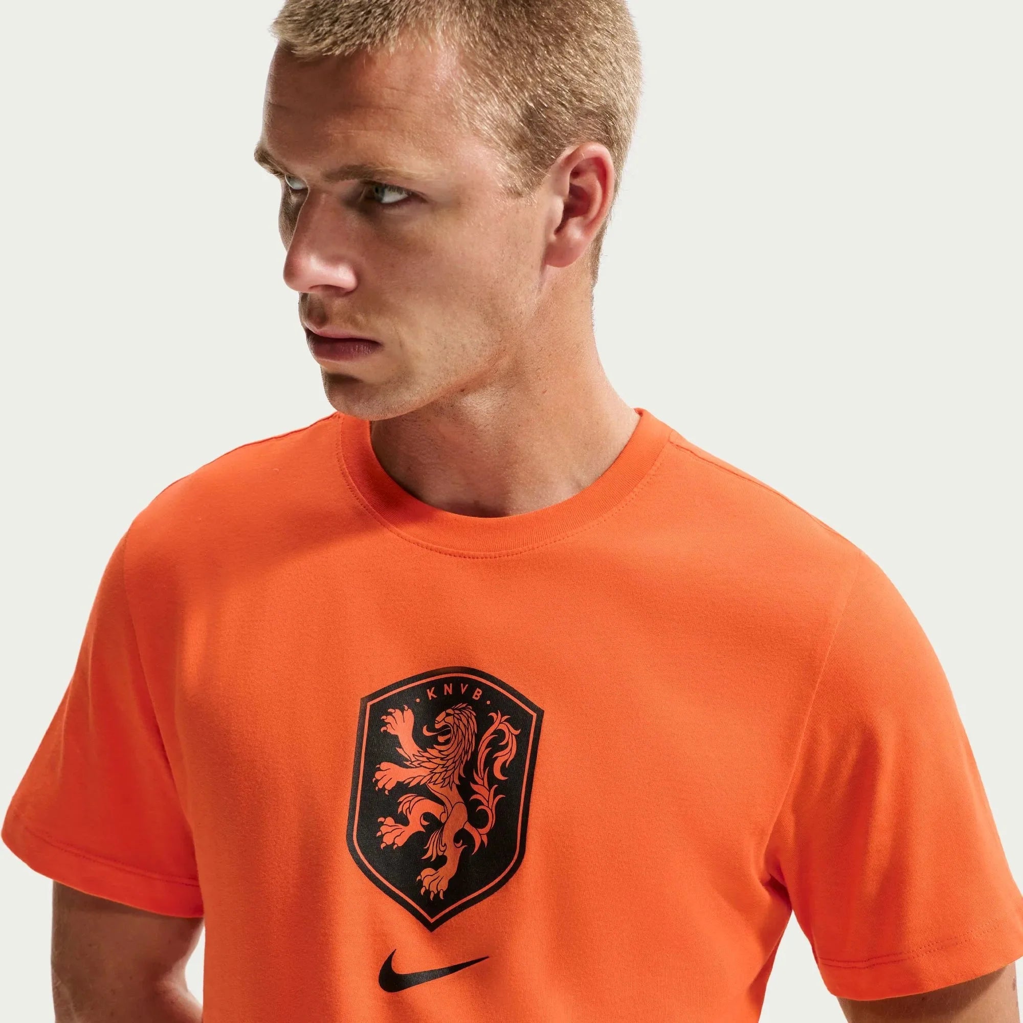 Nike 2026 Netherlands Men's Crest Tee 4