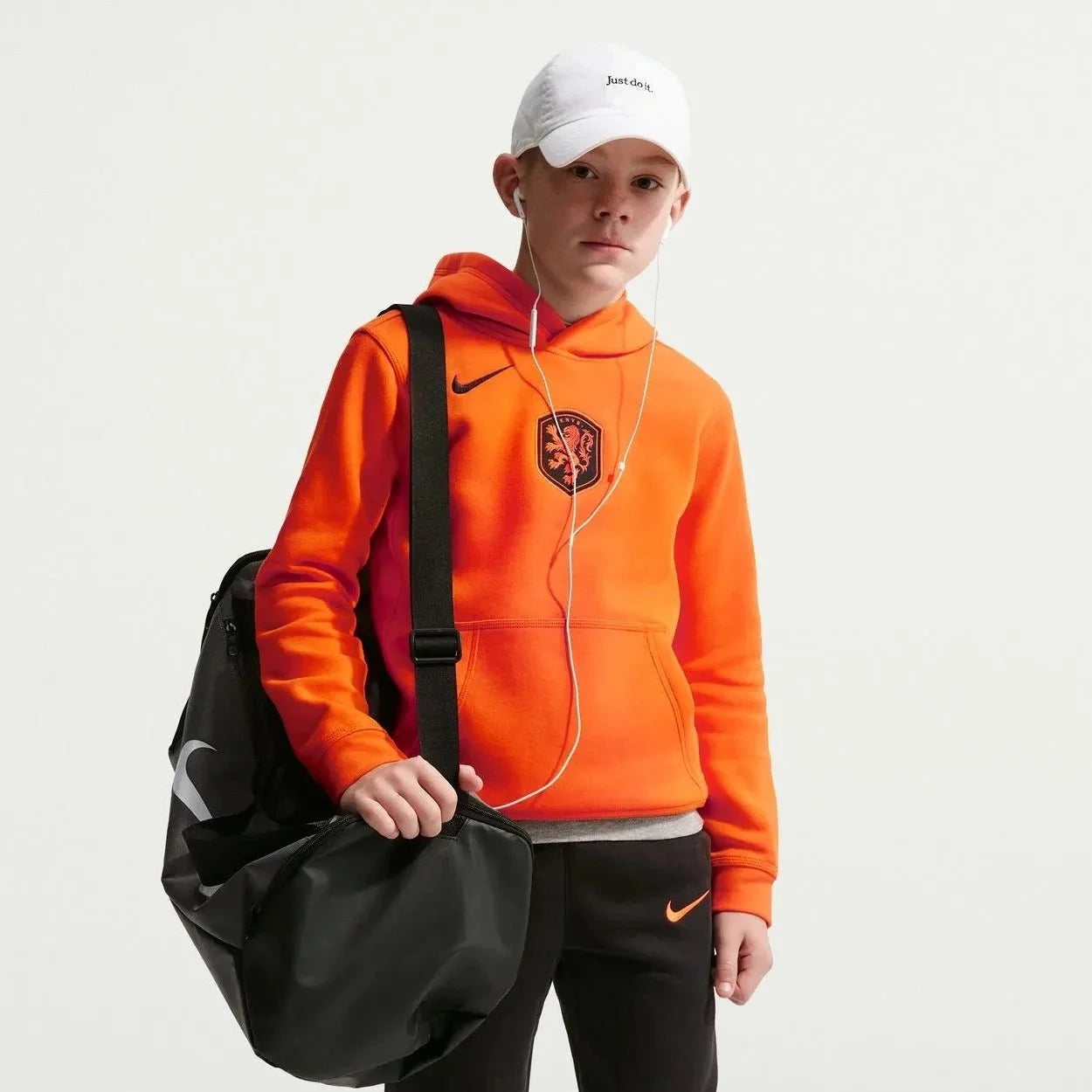 Nike 2026 Netherlands Youth Club Pullover Hoodie 1