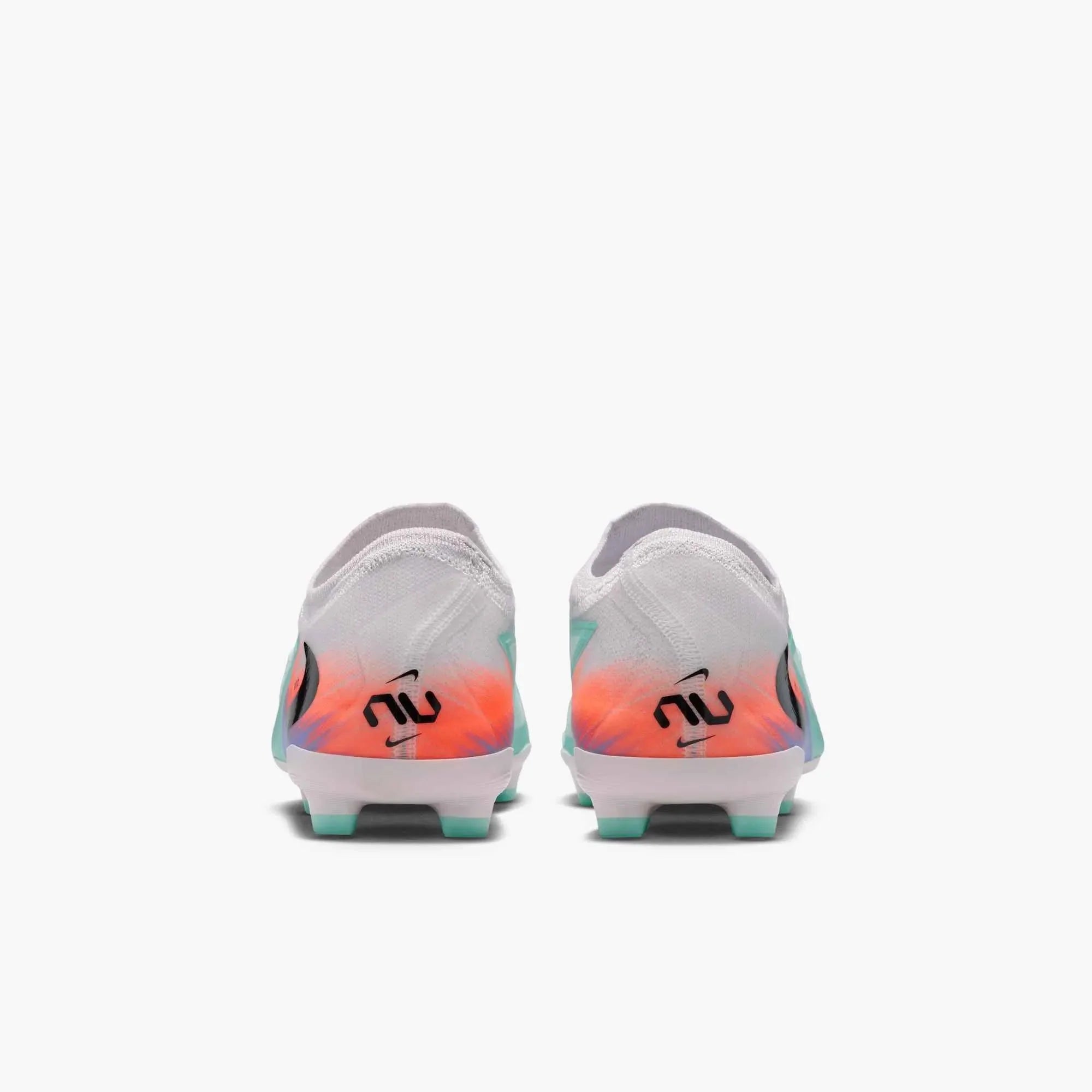 Nike Junior Phantom 6 Low Pro Firm/Multi Ground Soccer Cleats - Nike United Pack Chapter 2 (HO25) 6