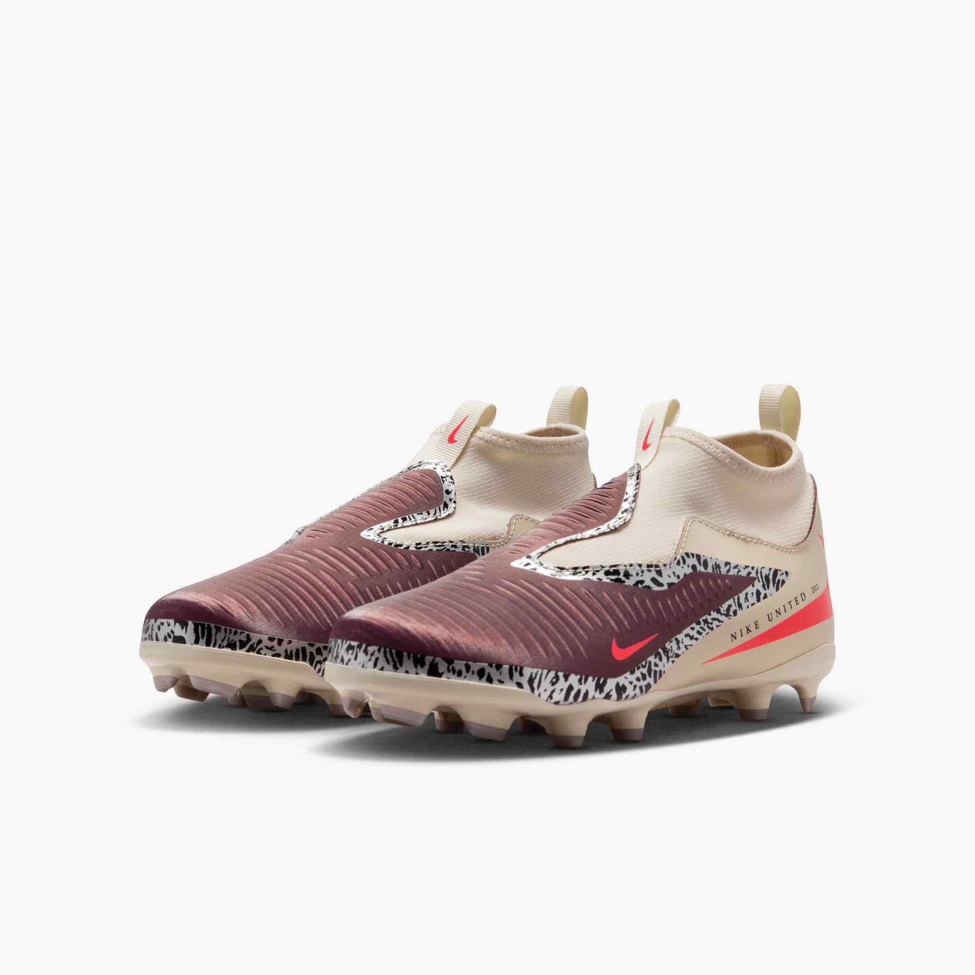 Nike Junior Phantom 6 High Academy NU3 Firm/Multi Ground Soccer Cleats - United NU3 Pack (SU26) 3