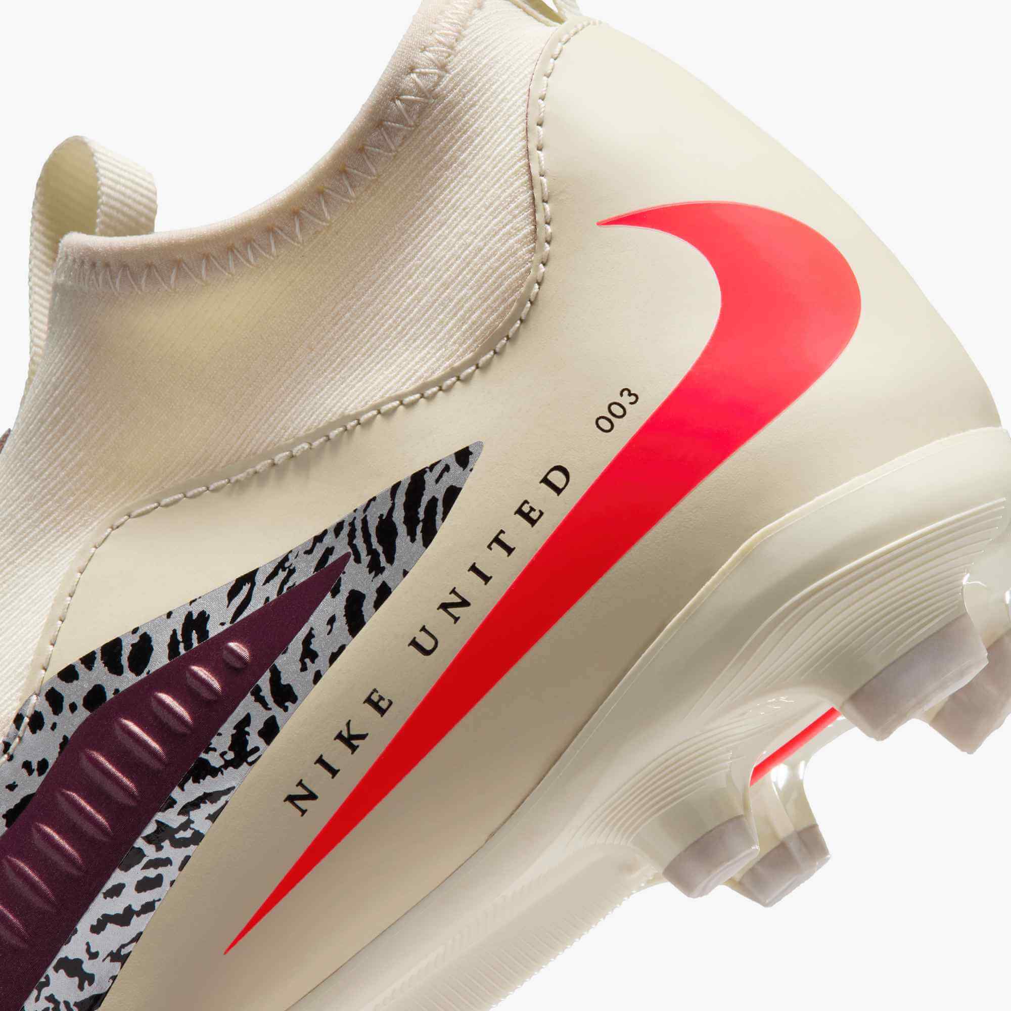 Nike Junior Phantom 6 High Academy NU3 Firm/Multi Ground Soccer Cleats - United NU3 Pack (SU26) 9