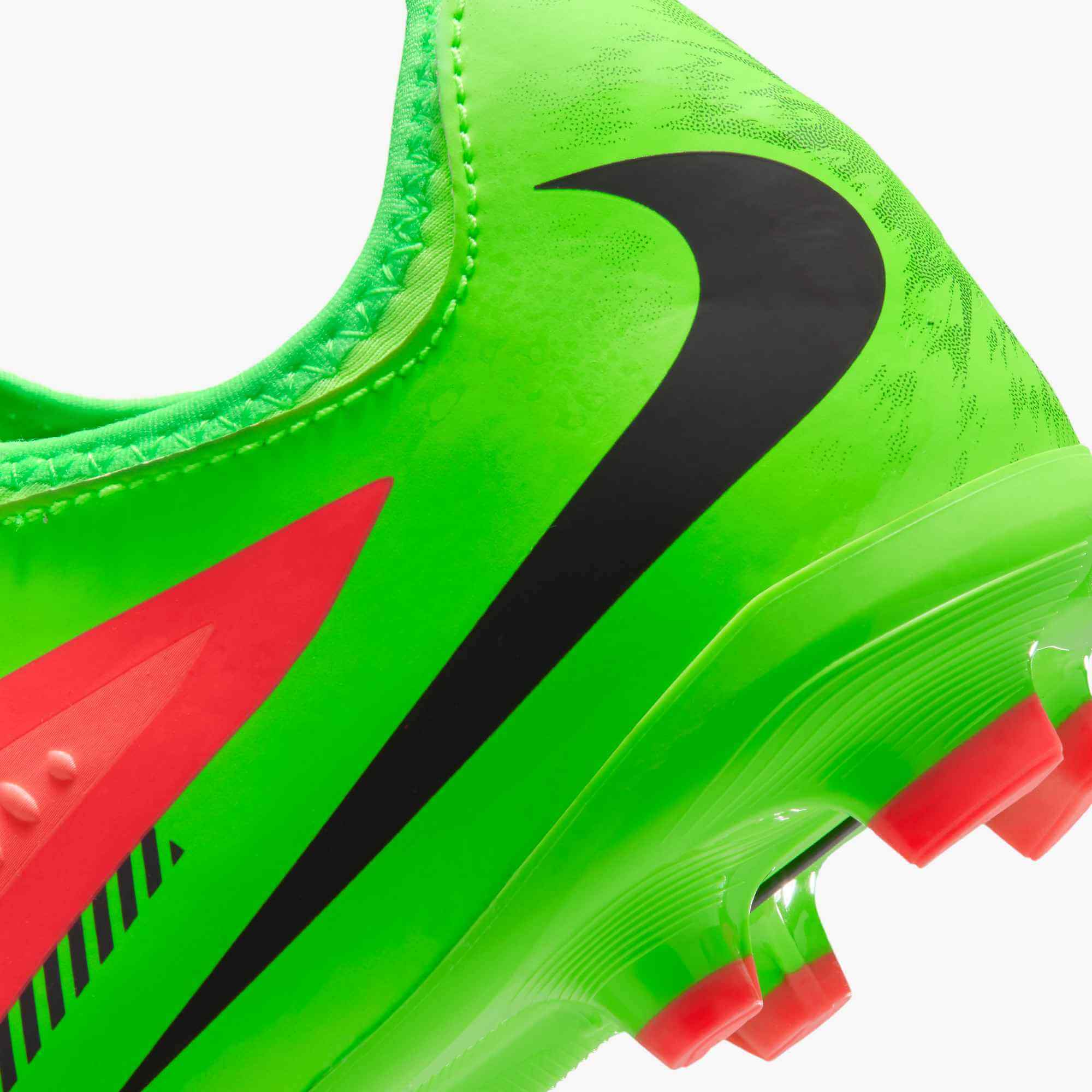 Nike Junior Phantom 6 Low Academy Firm/Multi Ground Soccer Cleats - Haaland PE (SU26) 9