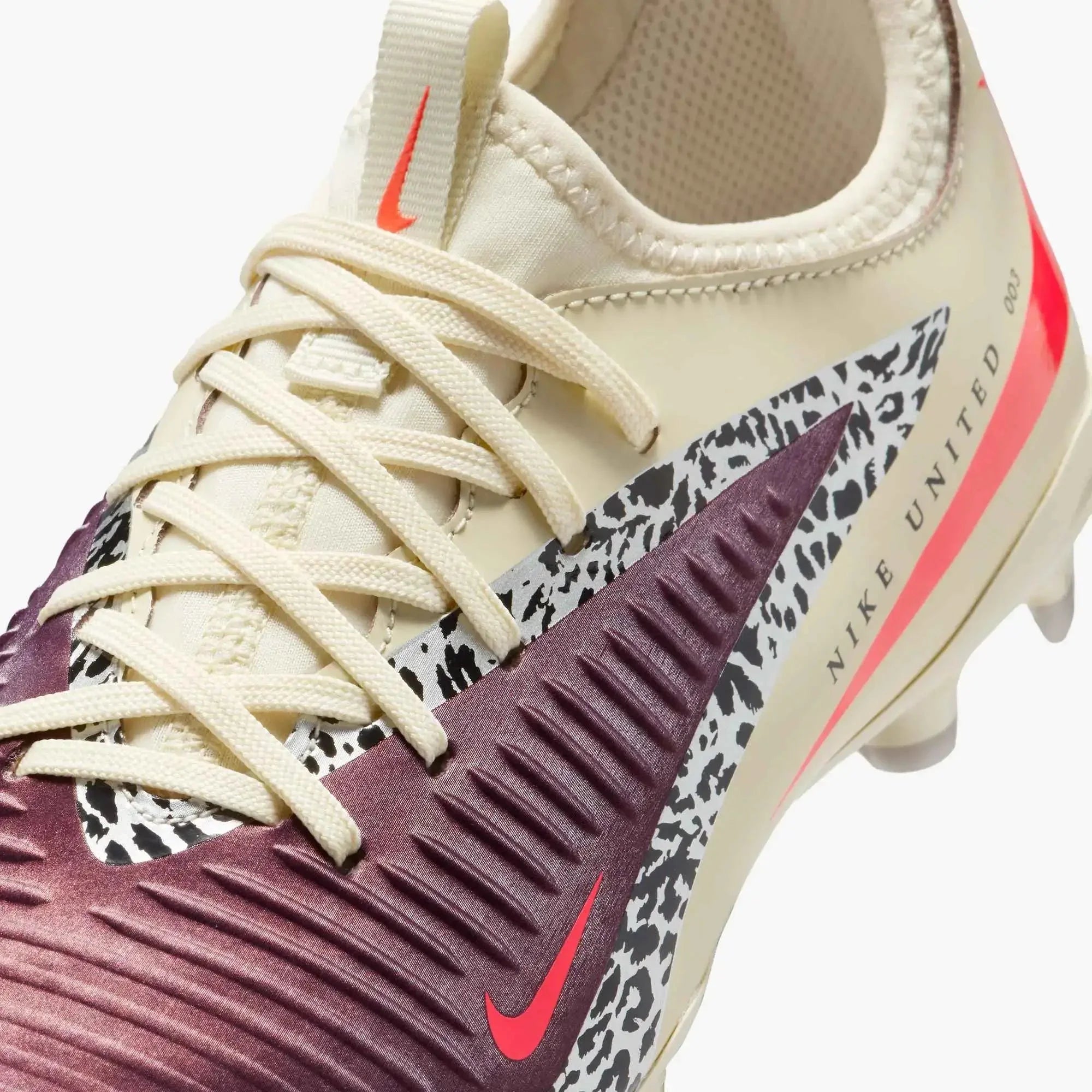 Nike Junior Phantom 6 Low Academy NU3 Firm/Multi Ground Soccer Cleats - United NU3 Pack (SU26) 8