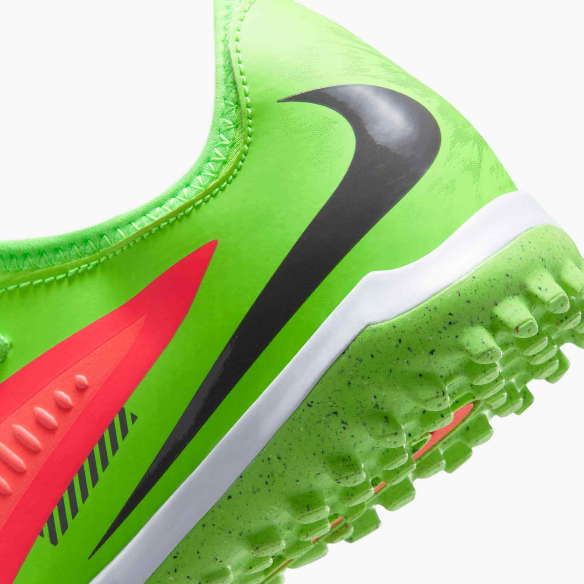 Nike Junior Phantom 6 Low Academy Turf Soccer Shoes - Haaland PE (SU26) 8