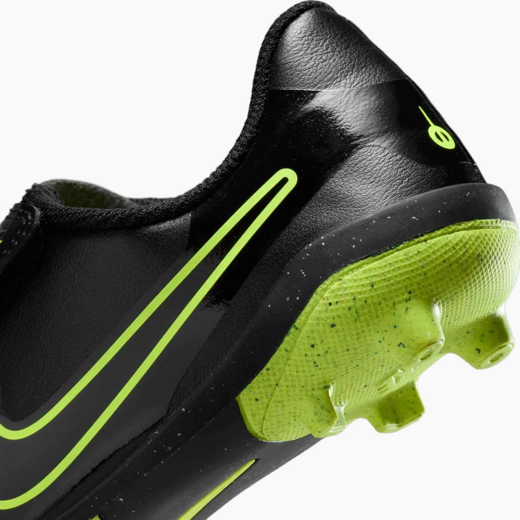 Nike Kids Legend 10 Club Firm/Multi Ground PS (V) Soccer Cleats 8