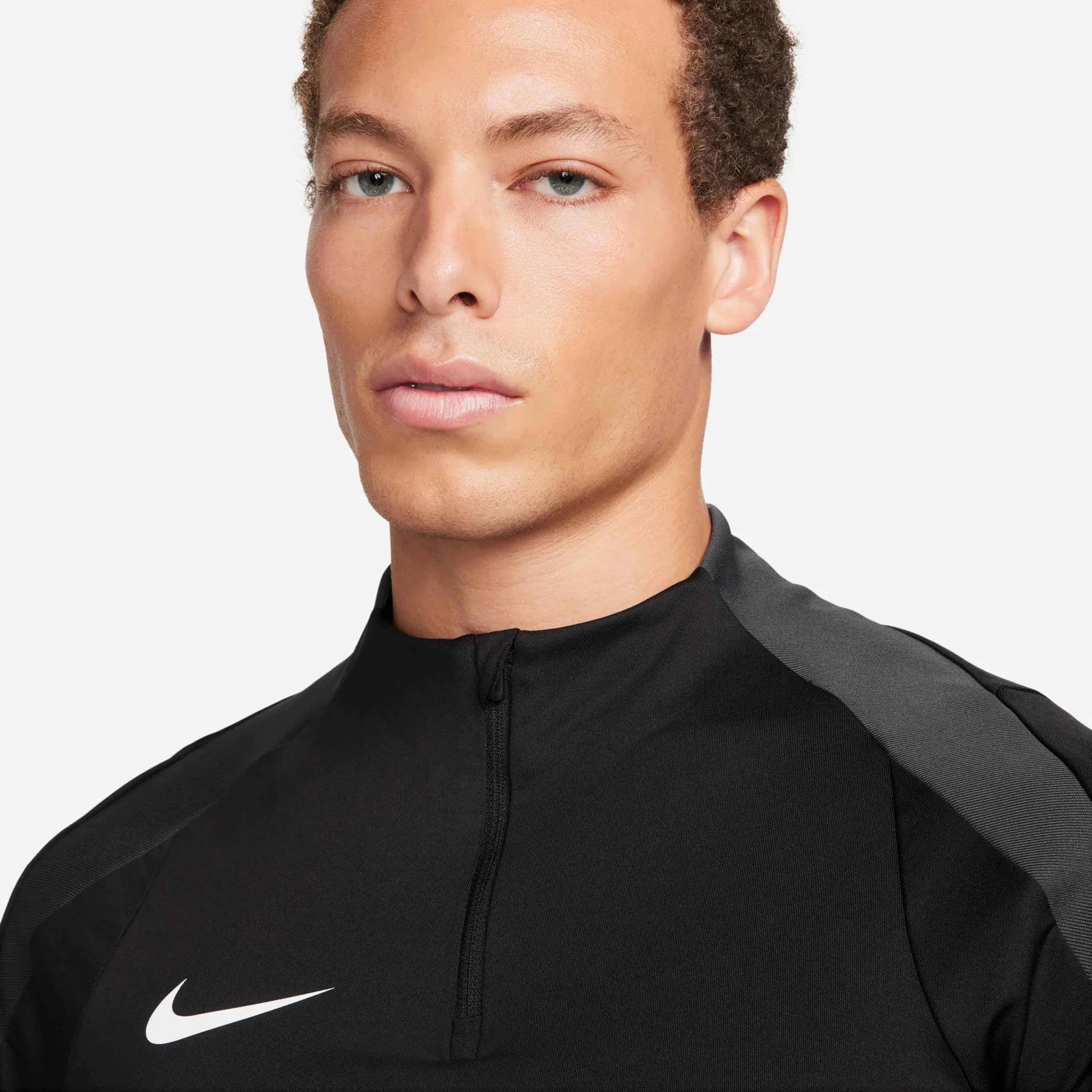 Nike Men's Strike Quarter-Zip Drill Top 3