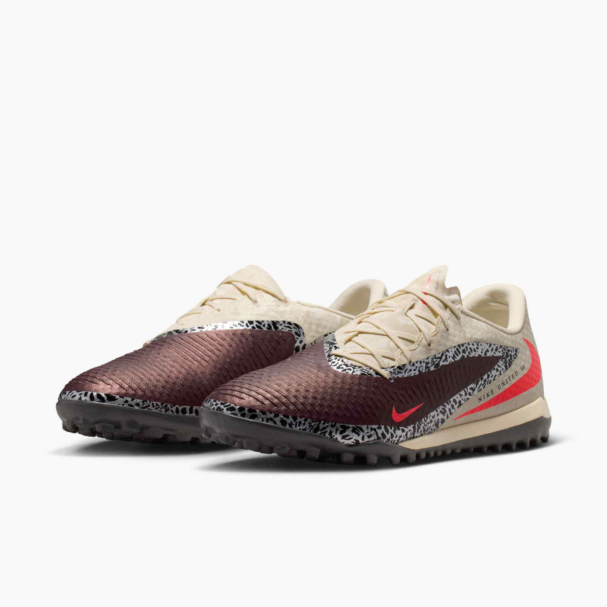 Nike Phantom 6 Low Academy NU3 Turf Soccer Shoes - United NU3 Pack (SU26) 3