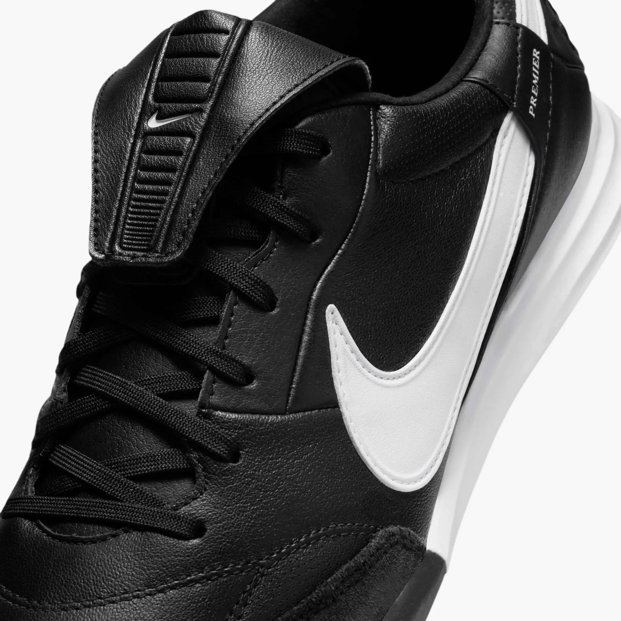 Nike Premier III Turf 9
